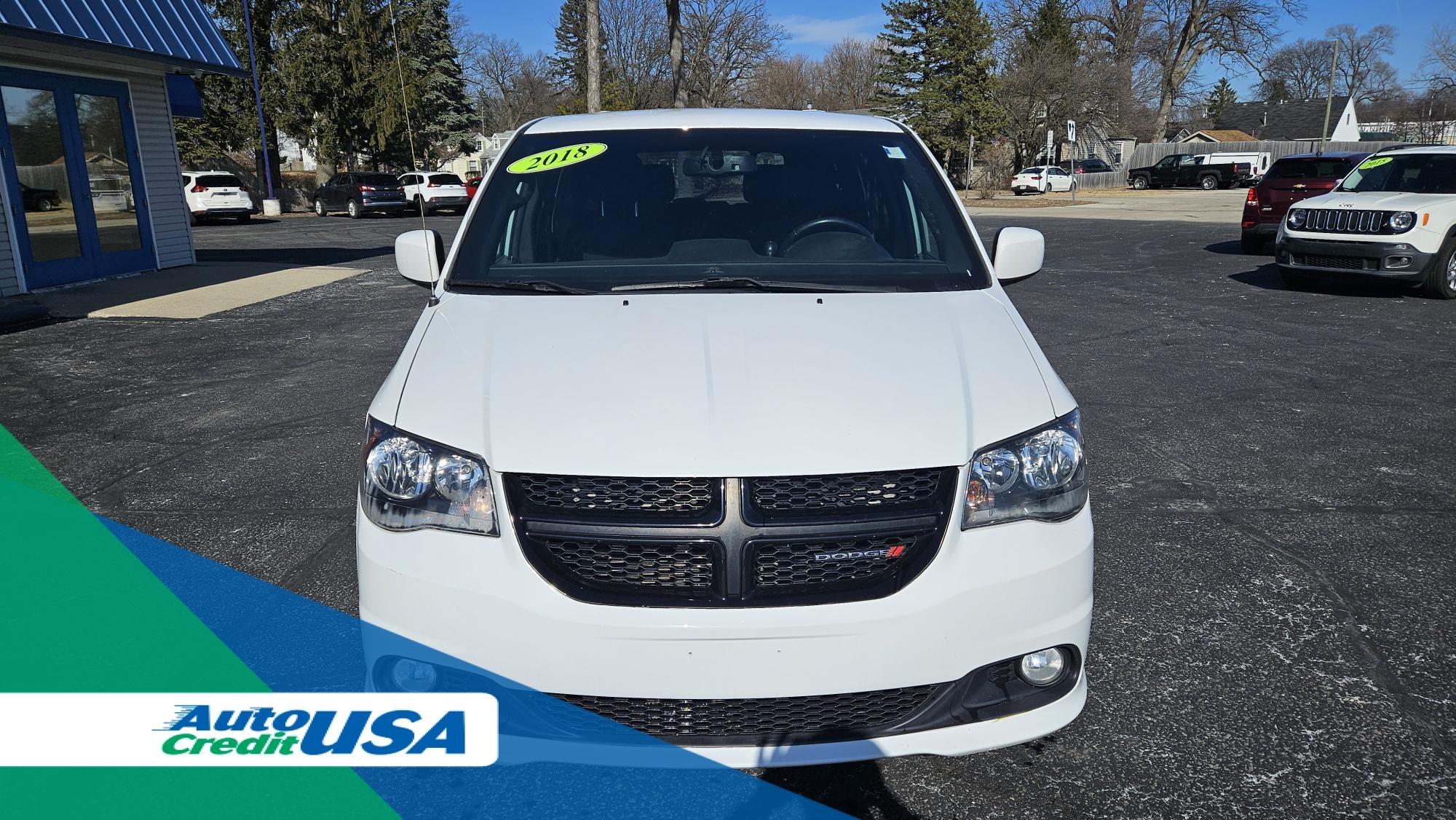 photo of 2018 DODGE GRAND CARAVAN SE