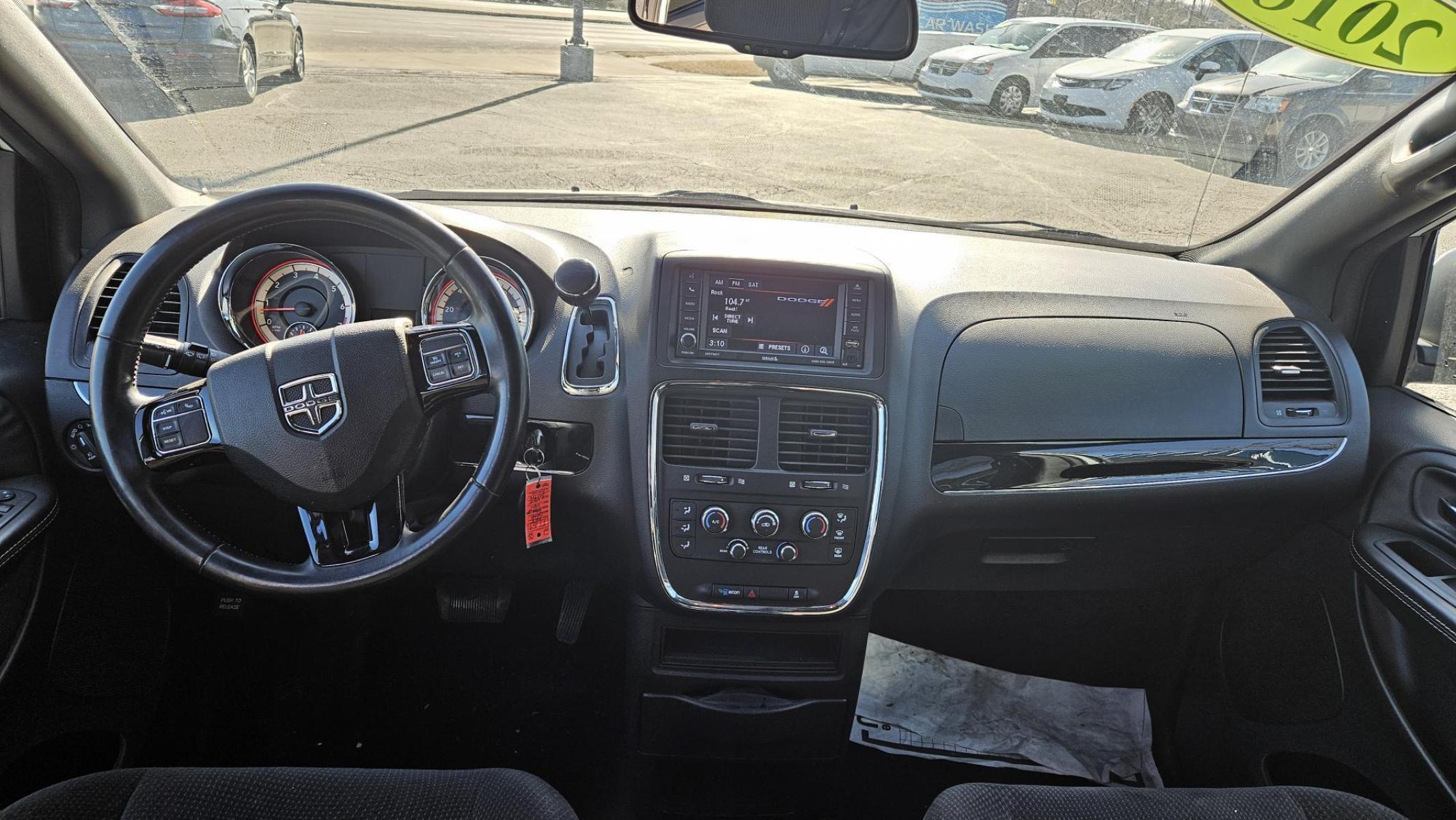 2018 WHITE Dodge GRAND CARAVAN SE (2C4RDGBG4JR) with an Other engine, located at 5744 Central Avenue, Toledo, OH, 43615, (419) 724-0130, 41.676781, -83.682137 - 2018 Dodge GRAND CARAVAN SE - Photo#5
