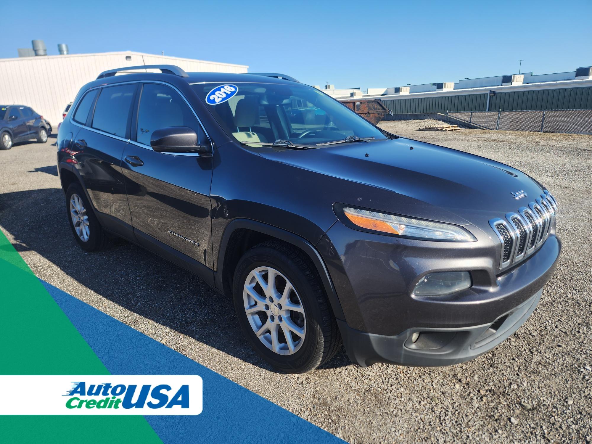 photo of 2016 JEEP CHEROKEE LATITUDE