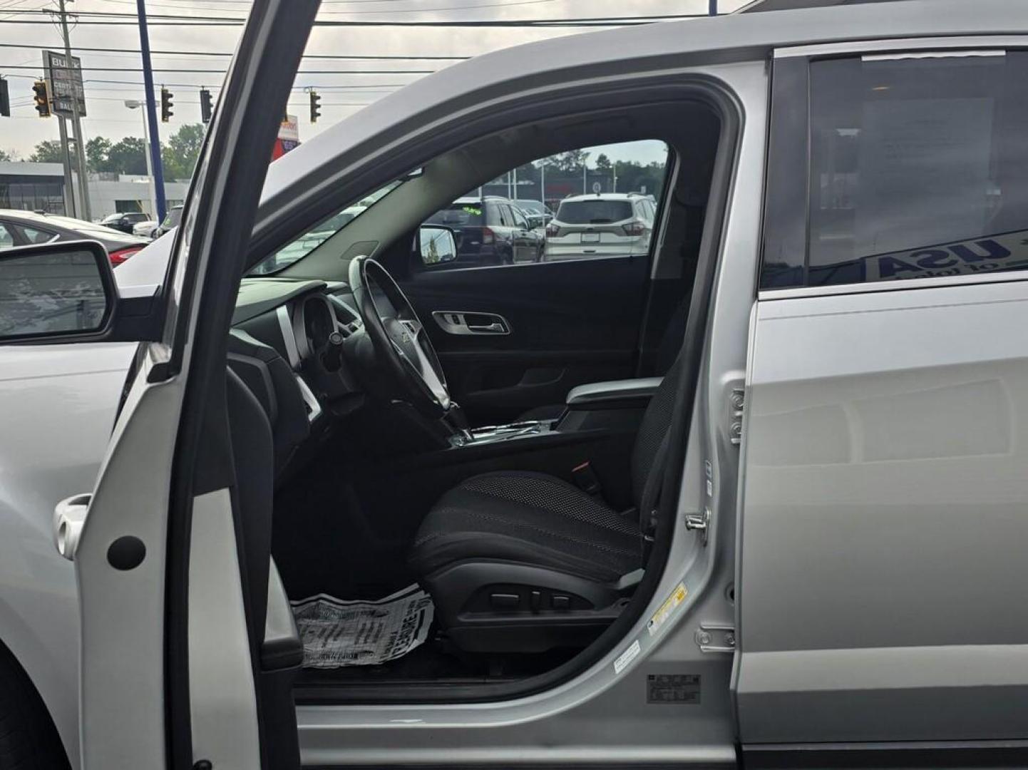 2016 SILVER CHEVROLET EQUINOX LT (2GNALCEK5G1) with an Other engine, located at 5744 Central Avenue, Toledo, OH, 43615, (419) 724-0130, 41.676781, -83.682137 - 2016 CHEVROLET EQUINOX LT - Photo#5