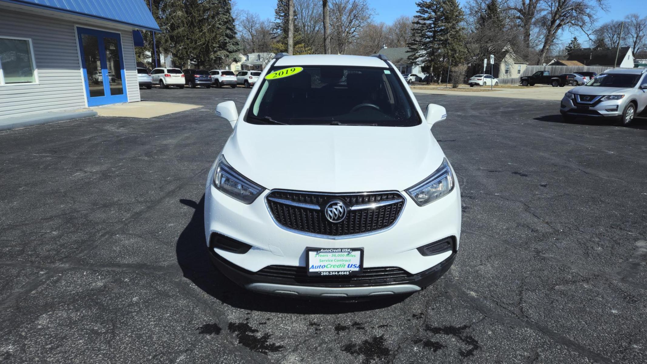2019 WHITE /BROWN Buick ENCORE Preferred FWD (KL4CJASB1KB) with an 1.4L L4 DOHC 16V TURBO engine, 6A transmission, located at 5744 Central Avenue, Toledo, OH, 43615, (419) 724-0130, 41.676781, -83.682137 - 2019 Buick ENCORE Preferred FWD - Photo#8