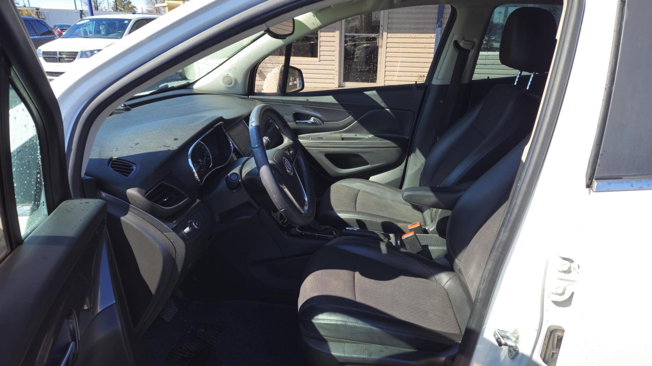 2019 WHITE /BROWN Buick ENCORE Preferred FWD (KL4CJASB1KB) with an 1.4L L4 DOHC 16V TURBO engine, 6A transmission, located at 5744 Central Avenue, Toledo, OH, 43615, (419) 724-0130, 41.676781, -83.682137 - 2019 Buick ENCORE Preferred FWD - Photo#12