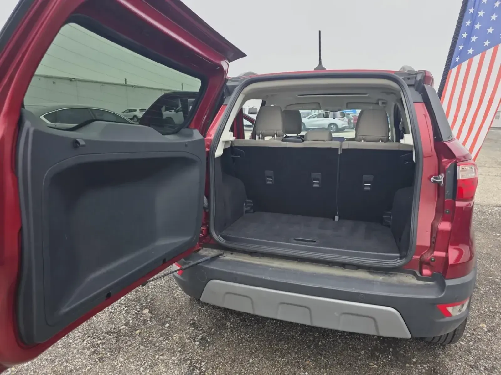 2019 RED Ford ECOSPORT SE (MAJ3S2GEXKC) with an Other engine, located at 15 Petro Dr, Warsaw, IN, 46582, (574) 306-0055, 41.273563, -85.857544 - 2019 Ford ECOSPORT SE - Photo#10