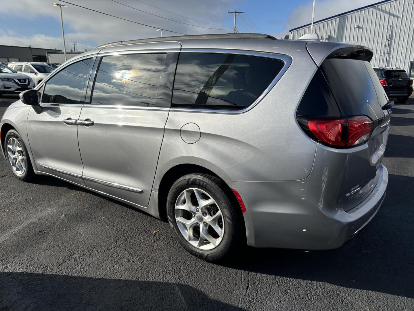 2017 SILVER CHRYSLER PACIFICA TOURING L (2C4RC1BG0HR) with an Other engine, located at 100 West Coliseum Boulevard, Fort Wayne, IN, 46805, (260) 471-0567, 41.118340, -85.141014 - 2017 CHRYSLER PACIFICA TOURING L - Photo#2