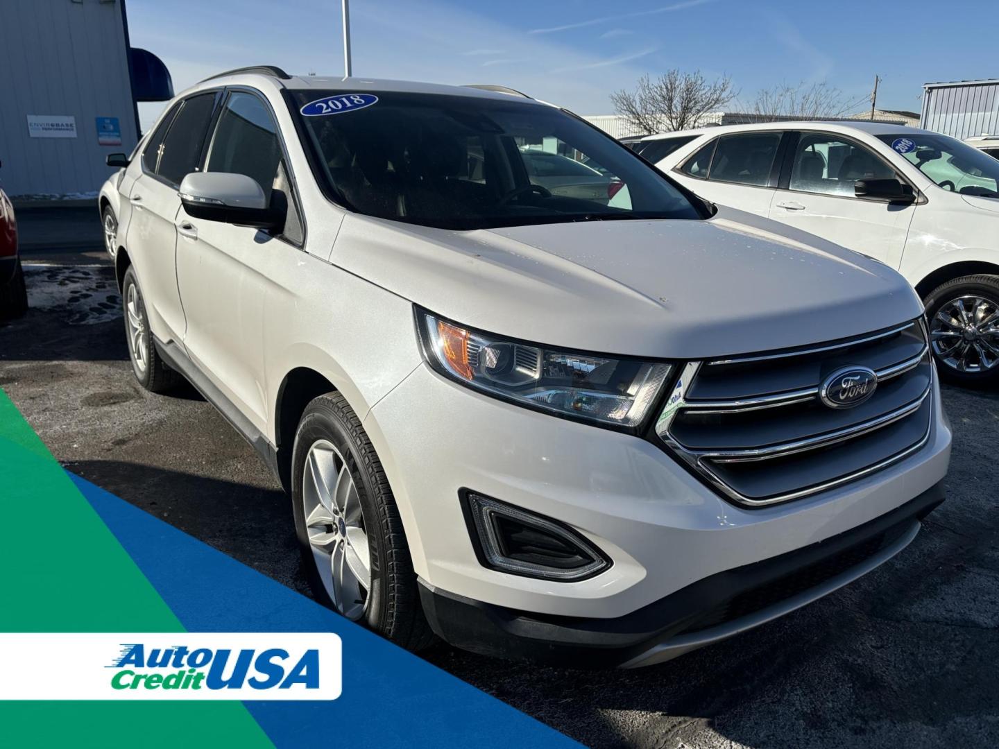 2018 WHITE /Black Ford EDGE SEL SEL FWD (2FMPK3J93JB) with an 2.0L L4 DOHC 16V engine, 6A transmission, located at 100 West Coliseum Boulevard, Fort Wayne, IN, 46805, (260) 471-0567, 41.118340, -85.141014 - 2018 Ford EDGE SEL SEL FWD - Photo#0