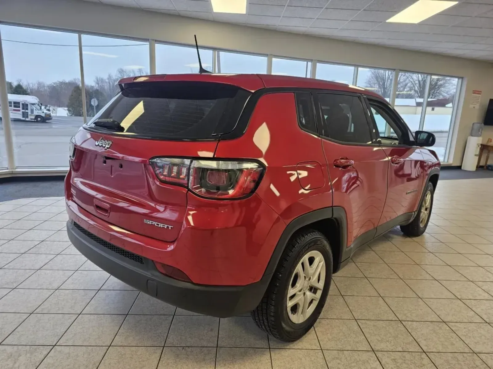 2018 RED Jeep COMPASS SPORT (3C4NJCAB7JT) with an Other engine, located at 502 South Main Street, Columbia City, IN, 46725, (260) 244-4645, 41.151382, -85.490578 - 2018 Jeep COMPASS SPORT - Photo#2