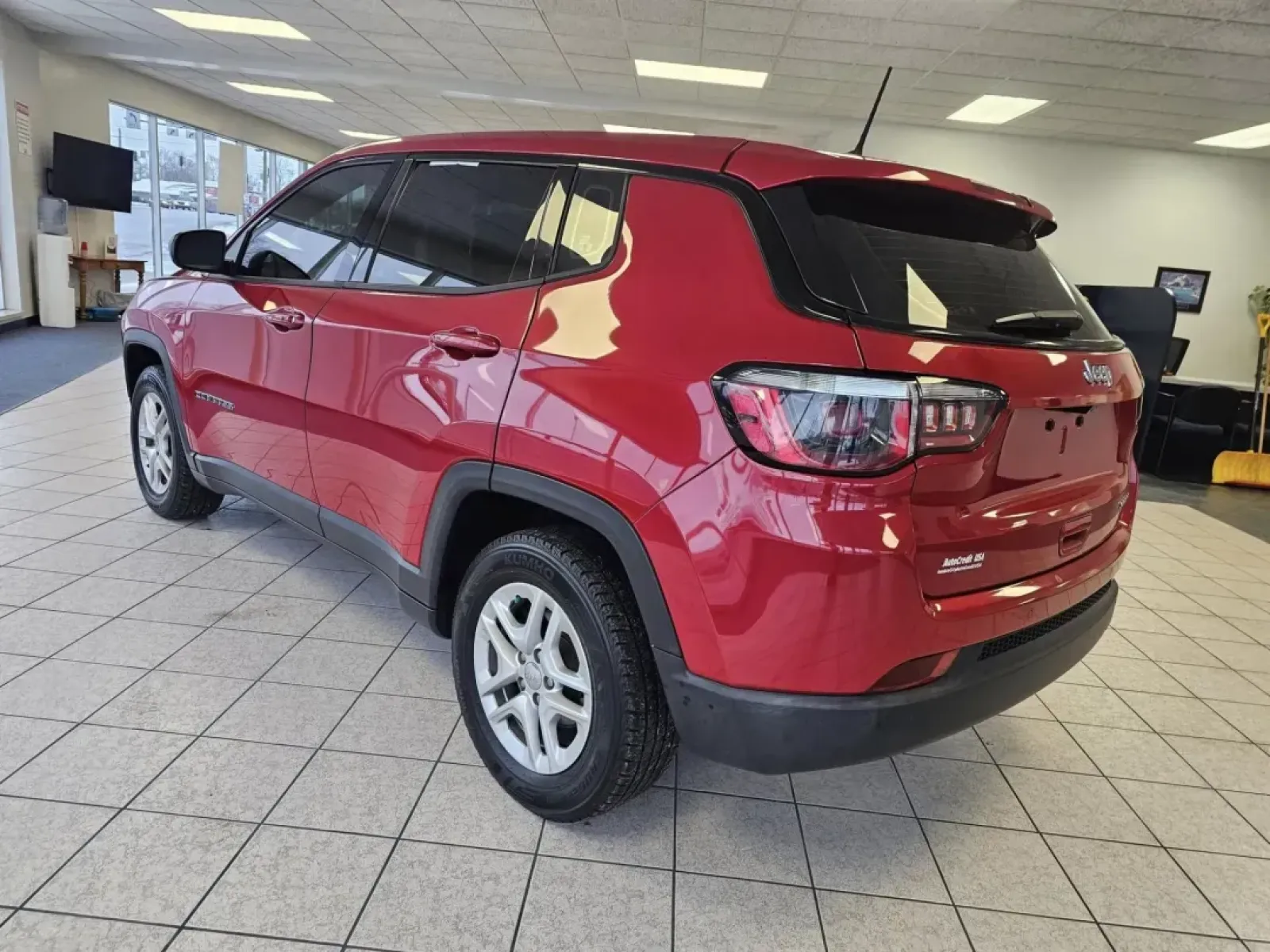 2018 RED Jeep COMPASS SPORT (3C4NJCAB7JT) with an Other engine, located at 502 South Main Street, Columbia City, IN, 46725, (260) 244-4645, 41.151382, -85.490578 - 2018 Jeep COMPASS SPORT - Photo#3