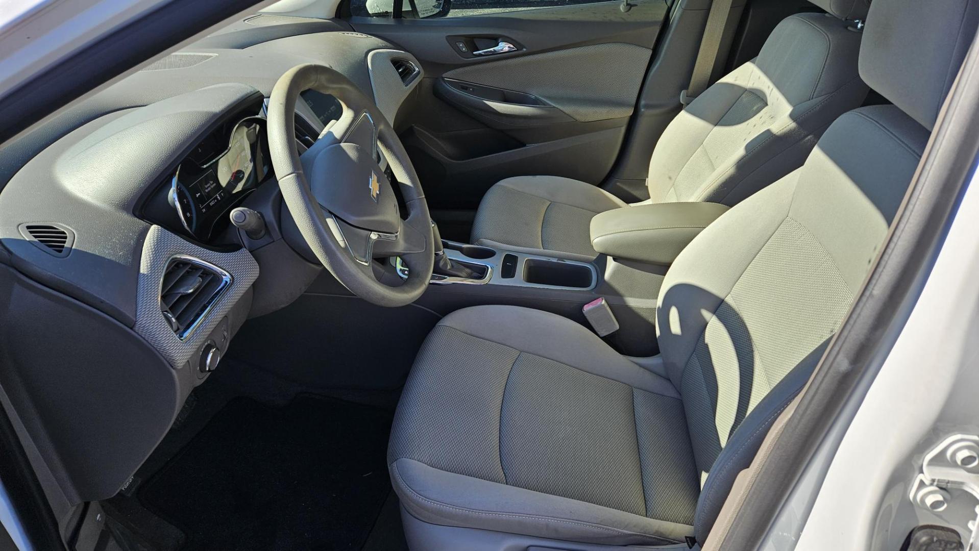2016 WHITE Chevrolet CRUZE (1G1BC5SM9G7) with an Other engine, located at 5744 Central Avenue, Toledo, OH, 43615, (419) 724-0130, 41.676781, -83.682137 - 2016 Chevrolet CRUZE - Photo#6