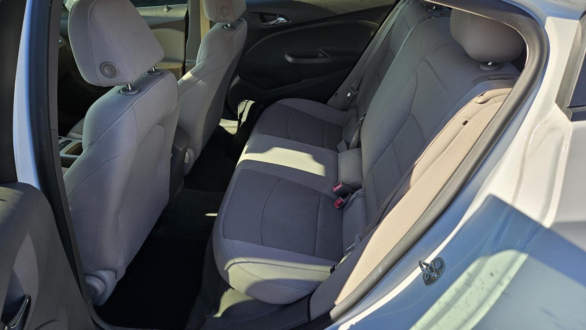 2016 WHITE Chevrolet CRUZE (1G1BC5SM9G7) with an Other engine, located at 5744 Central Avenue, Toledo, OH, 43615, (419) 724-0130, 41.676781, -83.682137 - 2016 Chevrolet CRUZE - Photo#7