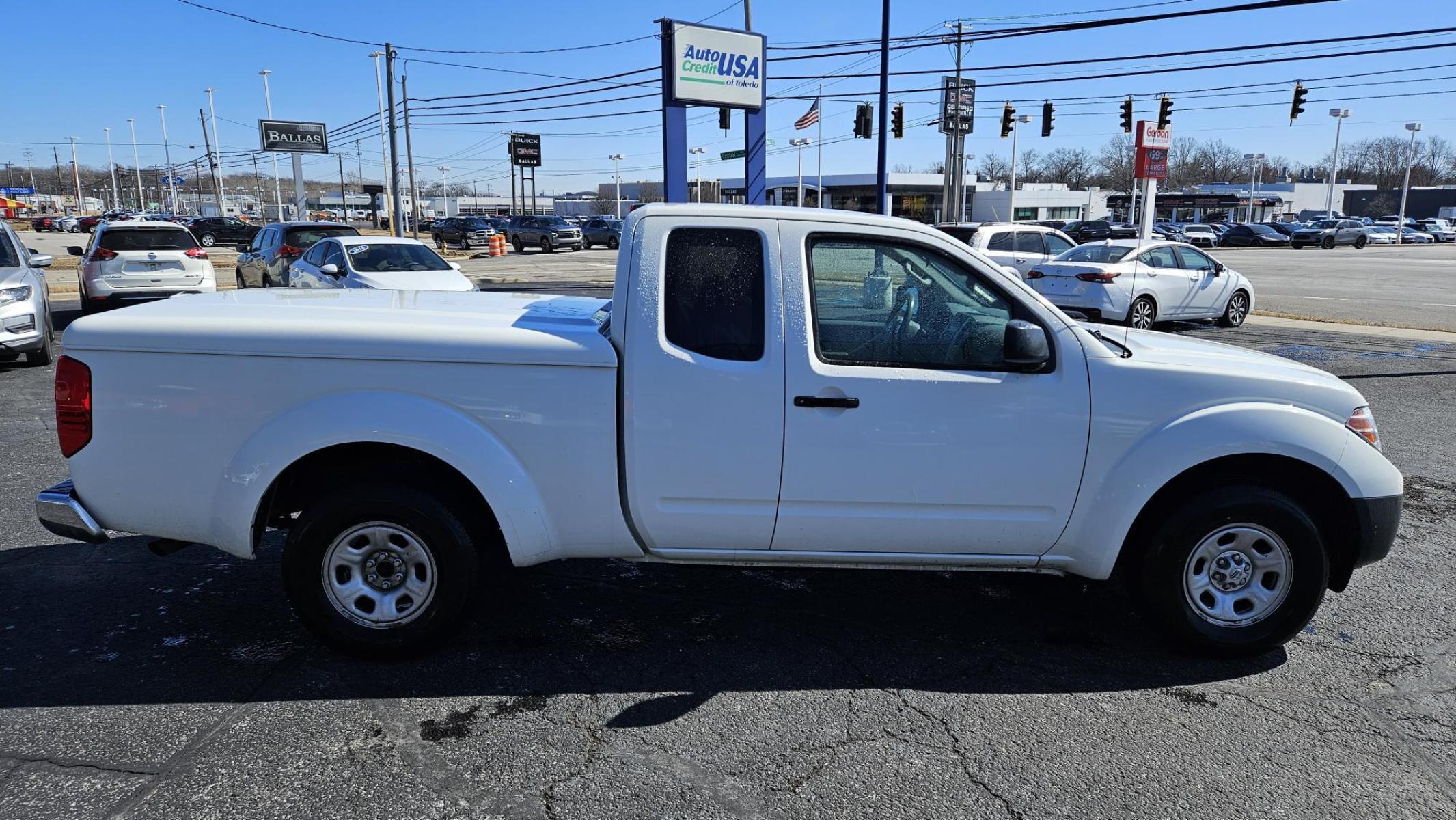 2016 Nissan FRONTIER S; SV (1N6BD0CTXGN) with an Other engine, located at 5744 Central Avenue, Toledo, OH, 43615, (419) 724-0130, 41.676781, -83.682137 - 2016 Nissan FRONTIER S; SV - Photo#2