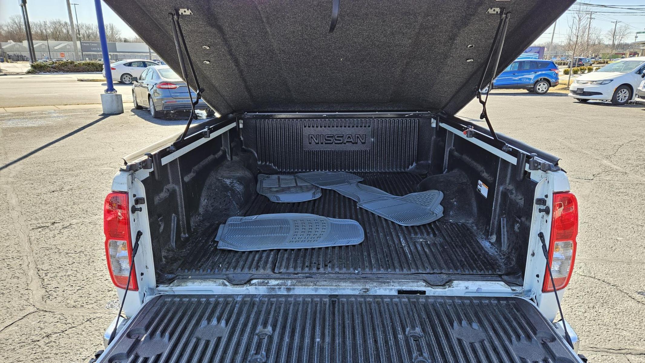 2016 Nissan FRONTIER S; SV (1N6BD0CTXGN) with an Other engine, located at 5744 Central Avenue, Toledo, OH, 43615, (419) 724-0130, 41.676781, -83.682137 - 2016 Nissan FRONTIER S; SV - Photo#7
