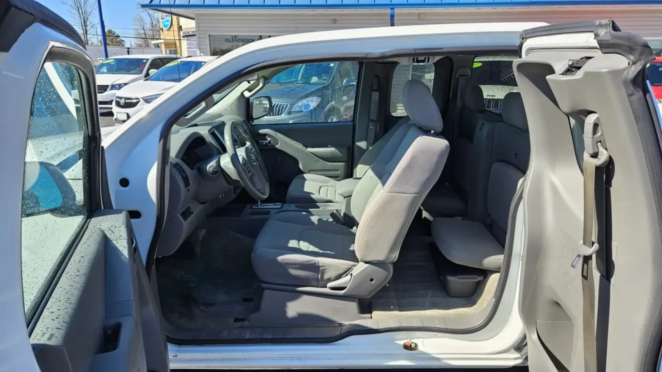 2016 Nissan Frontier (1N6BD0CTXGN) with an Other engine, located at 5744 Central Avenue, Toledo, OH, 43615, (419) 724-0130, 41.676781, -83.682137 - **Elevate Your Adventures with the 2016 Nissan Frontier S SV Perfect for Work and Play!**<br /> <br /> Are you in search of a reliable truck that fits seamlessly into your bustling lifestyle? Look no further than the 2016 Nissan Frontier S SV, now available at Auto Credit in Toledo, Ohio. This vers - Photo#7