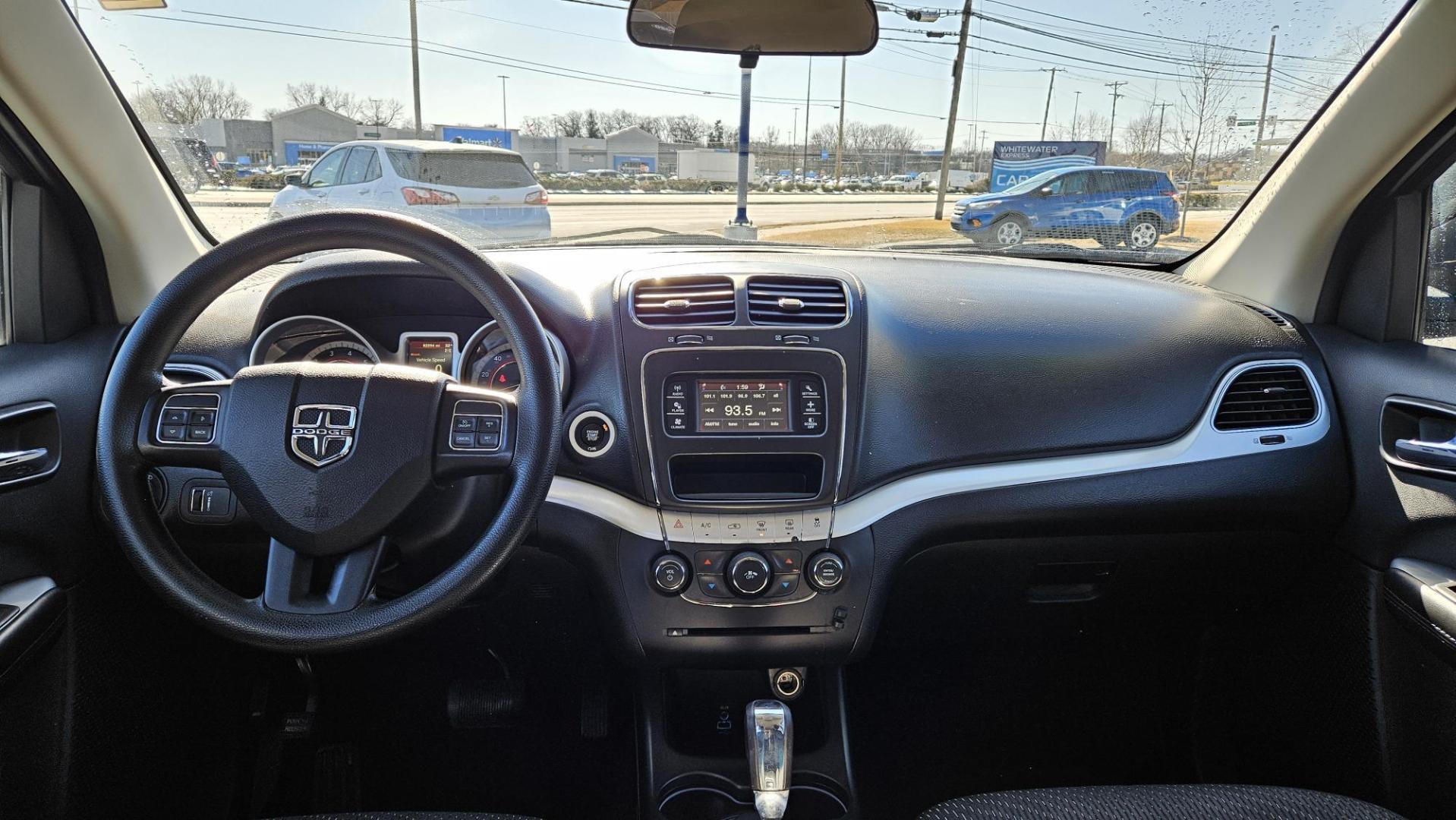2018 Dodge JOURNEY SE (3C4PDCAB2JT) with an Other engine, located at 5744 Central Avenue, Toledo, OH, 43615, (419) 724-0130, 41.676781, -83.682137 - 2018 Dodge JOURNEY SE - Photo#5