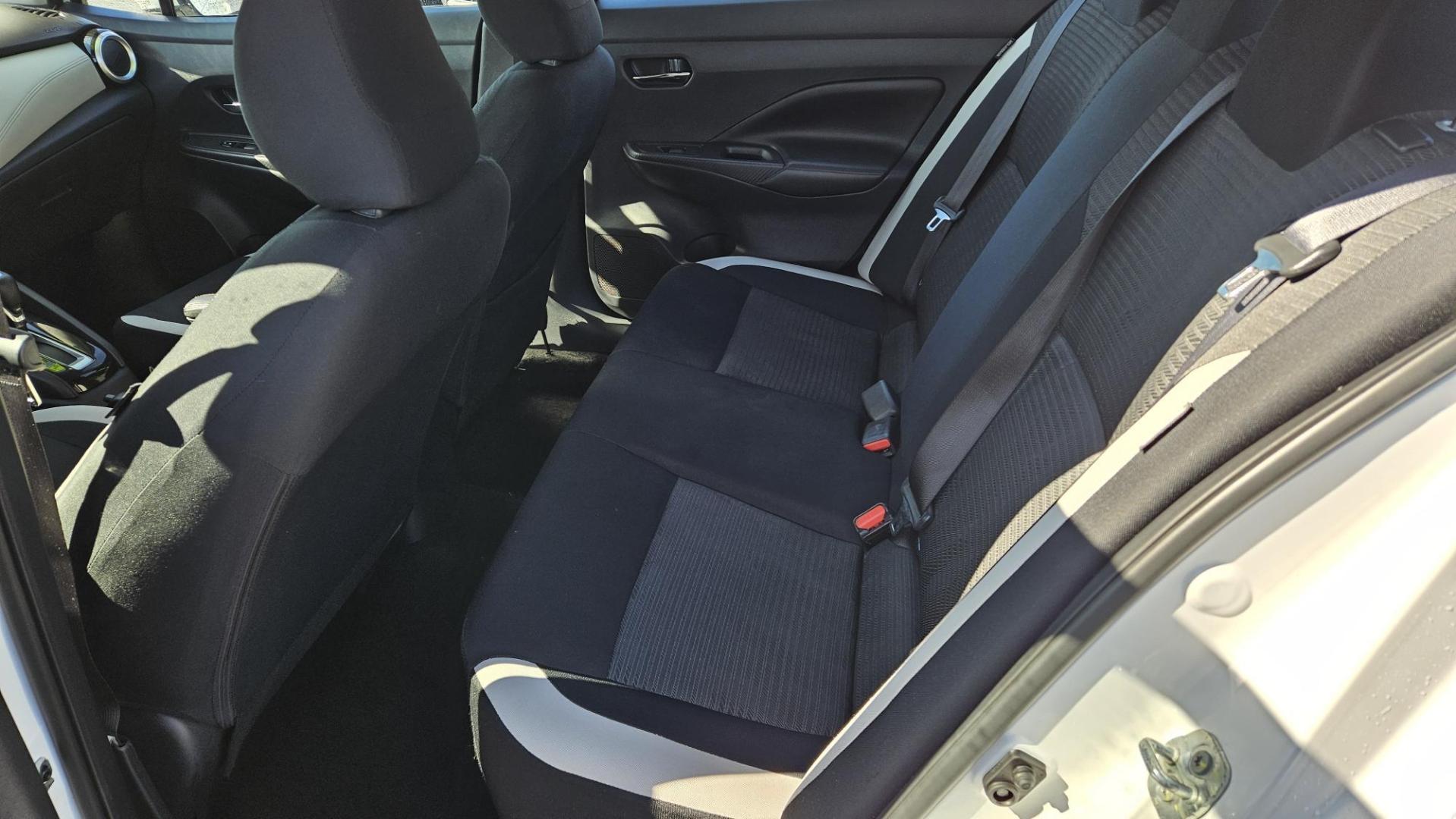 2020 Nissan VERSA SV (3N1CN8EV0LL) with an Other engine, located at 5744 Central Avenue, Toledo, OH, 43615, (419) 724-0130, 41.676781, -83.682137 - 2020 Nissan VERSA SV - Photo#7