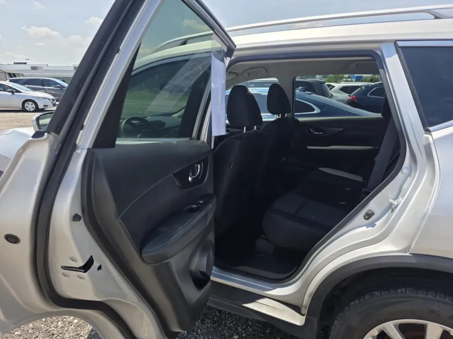 2017 Nissan Rogue (KNMAT2MV6HP) with an Other engine, located at 15 Petro Dr, Warsaw, IN, 46582, (574) 306-0055, 41.273563, -85.857544 - Are you ready to elevate your daily commute and weekend adventures? Discover the perfect blend of style, comfort, and reliability with this 2017 Nissan Rogue, now available at Auto Credit in Warsaw, Indiana. This versatile 4-door wagon is designed for modern lifestyles, making it an ideal choice for - Photo#5