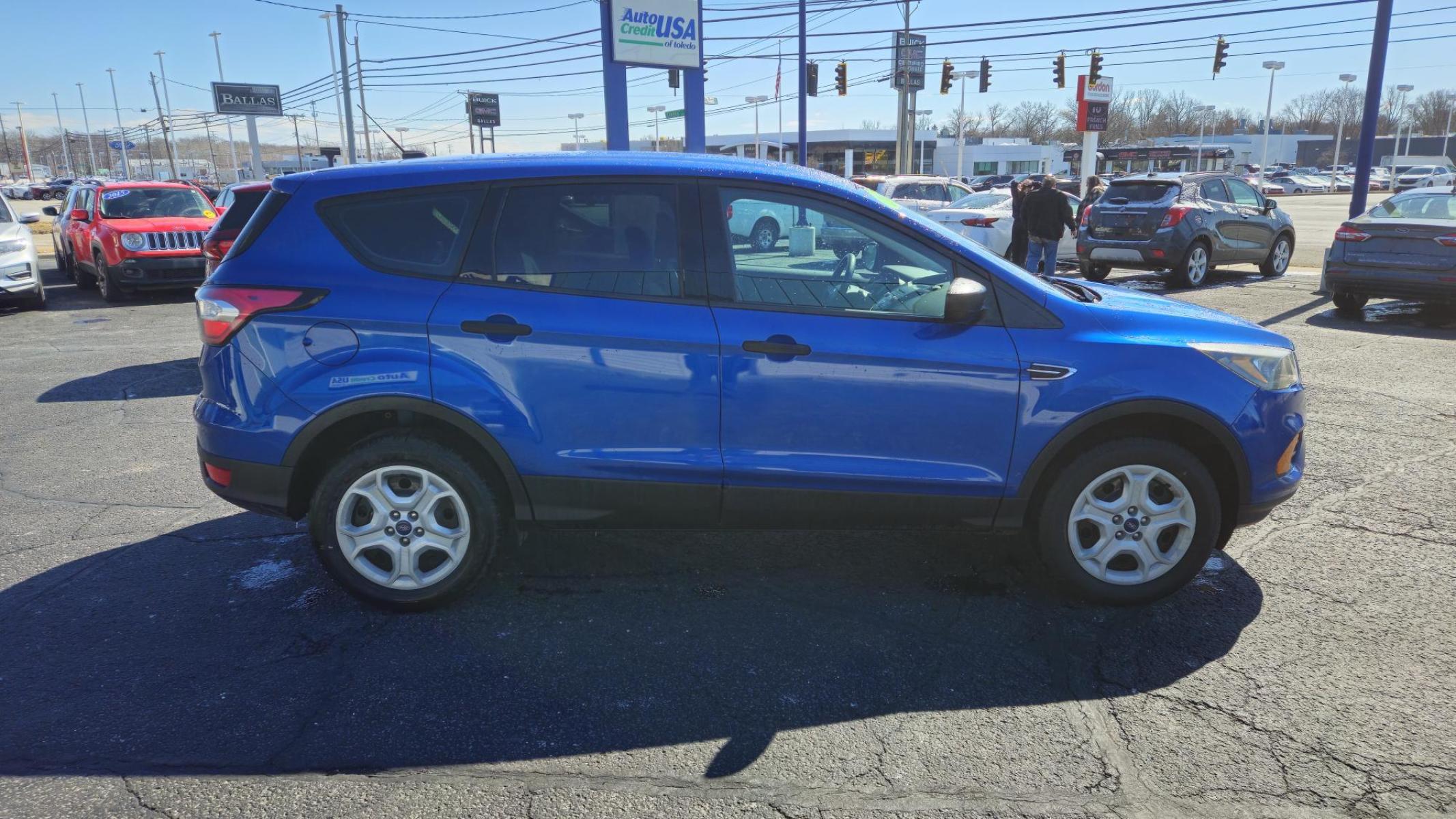 2018 Ford ESCAPE S (1FMCU0F70JU) with an Other engine, located at 5744 Central Avenue, Toledo, OH, 43615, (419) 724-0130, 41.676781, -83.682137 - 2018 Ford ESCAPE S - Photo#3