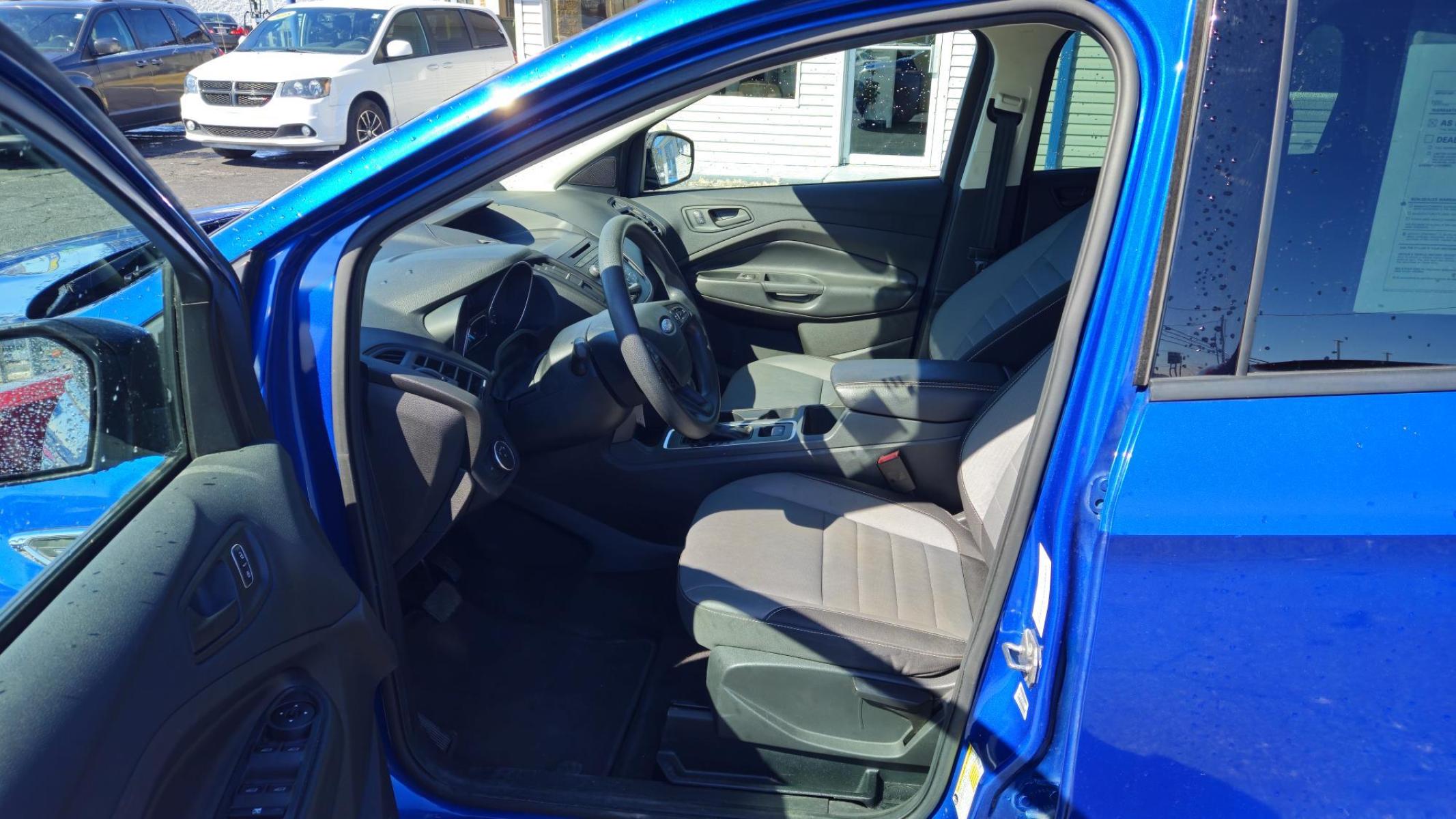 2018 Ford ESCAPE S (1FMCU0F70JU) with an Other engine, located at 5744 Central Avenue, Toledo, OH, 43615, (419) 724-0130, 41.676781, -83.682137 - 2018 Ford ESCAPE S - Photo#4
