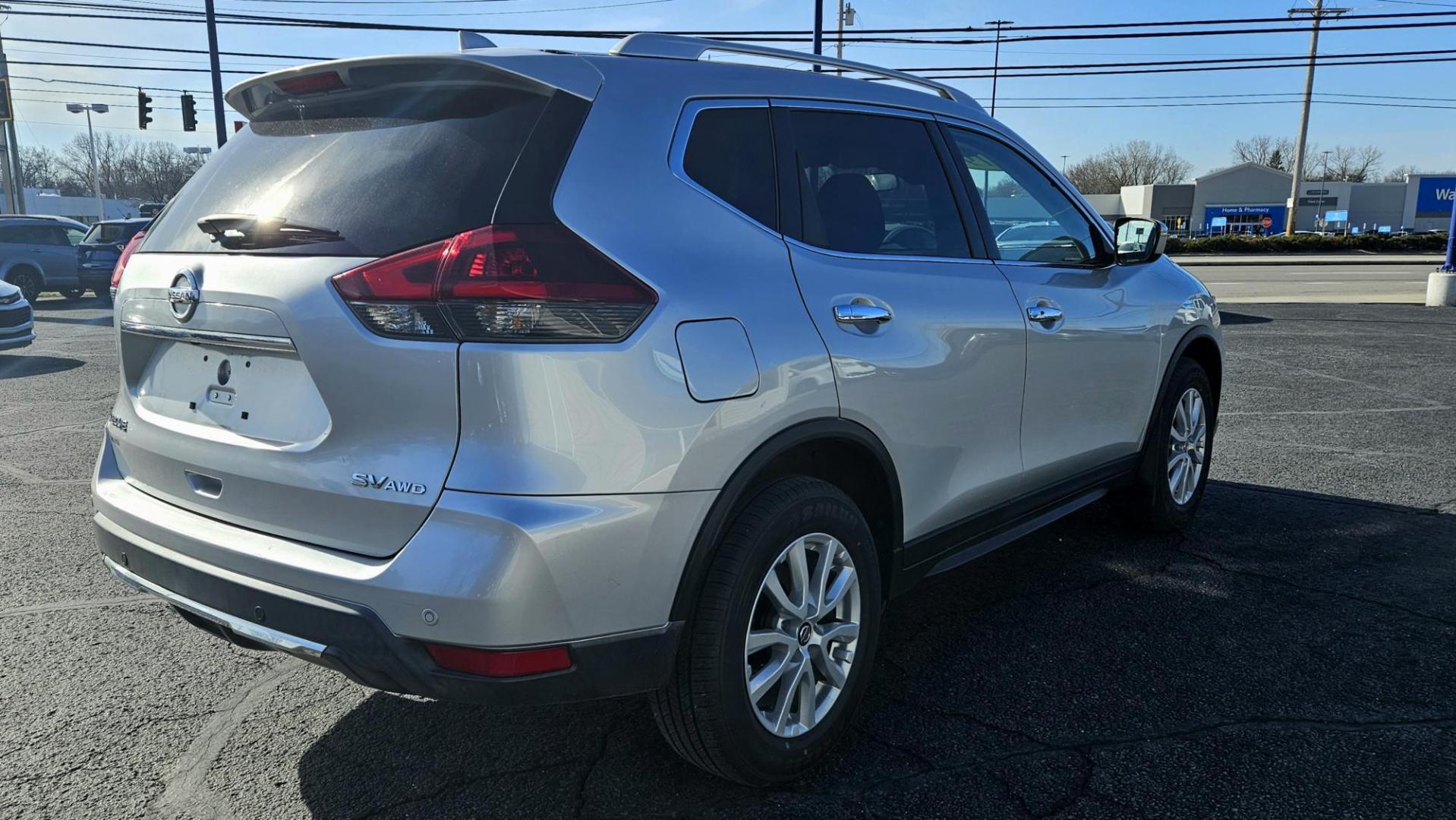 2019 Nissan ROGUE S; SL; SV (KNMAT2MV0KP) with an Other engine, located at 5744 Central Avenue, Toledo, OH, 43615, (419) 724-0130, 41.676781, -83.682137 - 2019 Nissan ROGUE S; SL; SV - Photo#2
