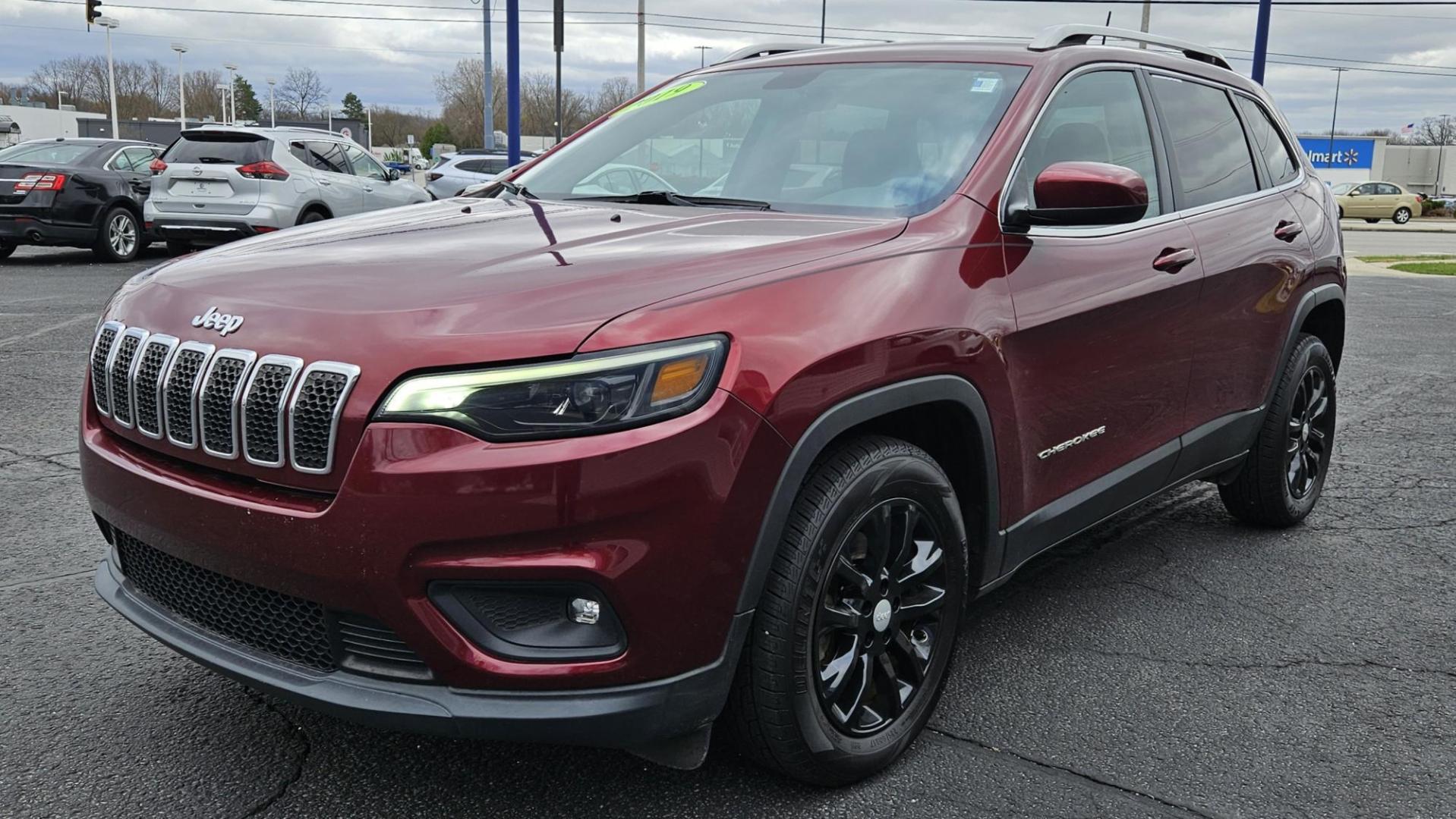 2019 Jeep CHEROKEE LATITUDE (1C4PJLCB5KD) with an Other engine, located at 5744 Central Avenue, Toledo, OH, 43615, (419) 724-0130, 41.676781, -83.682137 - 2019 Jeep CHEROKEE LATITUDE - Photo#1