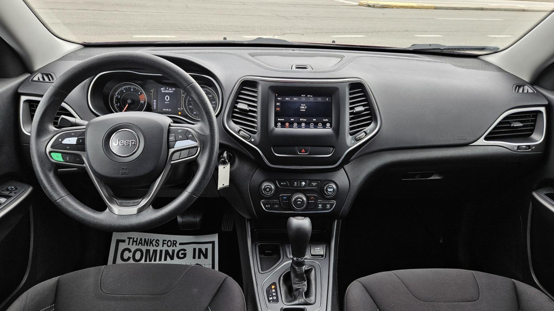 2019 Jeep CHEROKEE LATITUDE (1C4PJLCB5KD) with an Other engine, located at 5744 Central Avenue, Toledo, OH, 43615, (419) 724-0130, 41.676781, -83.682137 - 2019 Jeep CHEROKEE LATITUDE - Photo#5
