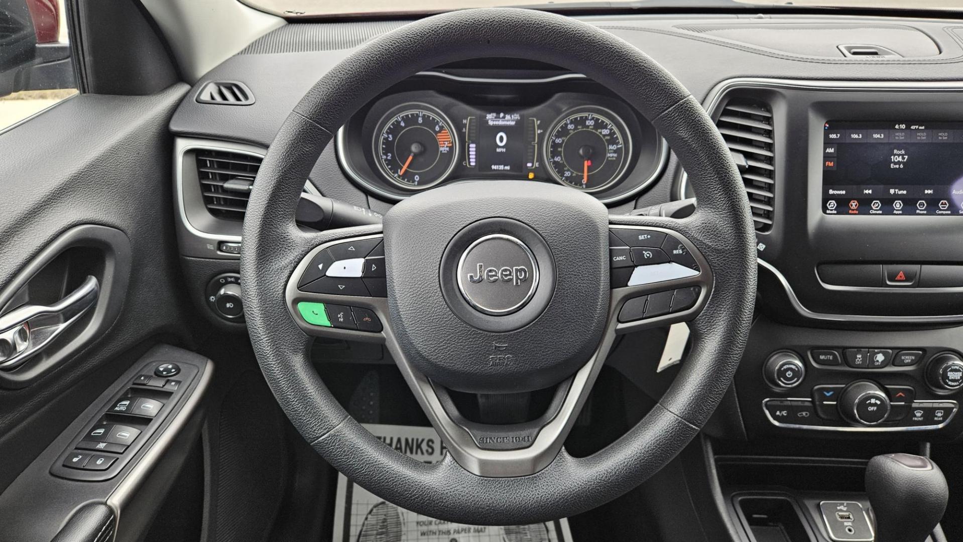 2019 Jeep CHEROKEE LATITUDE (1C4PJLCB5KD) with an Other engine, located at 5744 Central Avenue, Toledo, OH, 43615, (419) 724-0130, 41.676781, -83.682137 - 2019 Jeep CHEROKEE LATITUDE - Photo#6