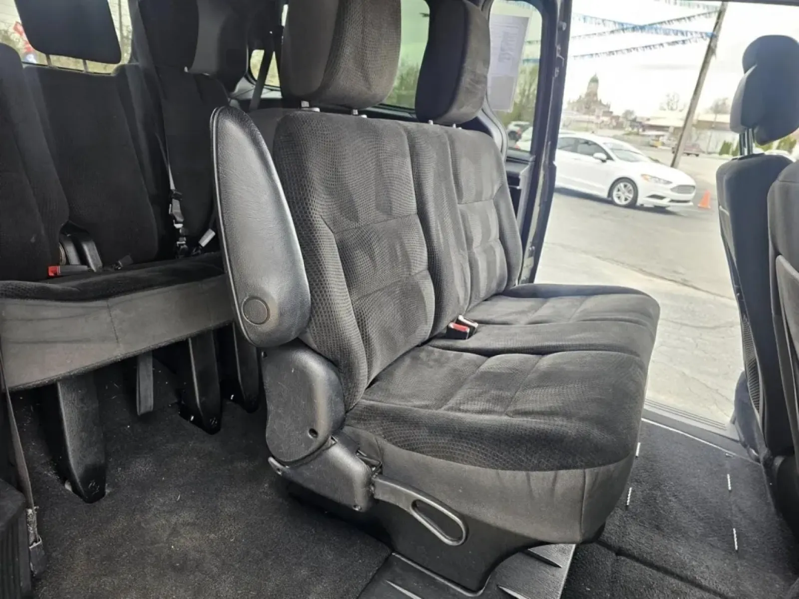 2019 Dodge Grand Caravan (2C4RDGBG5KR) with an Other engine, located at 502 South Main Street, Columbia City, IN, 46725, (260) 244-4645, 41.151382, -85.490578 - **Discover Freedom and Family Adventures with the 2019 Dodge Grand Caravan SE!**<br /> <br /> Are you searching for the perfect vehicle to enhance your family adventures or daily commutes around Columbia City? Look no further than the versatile and spacious 2019 Dodge Grand Caravan SE. This van is d - Photo#2