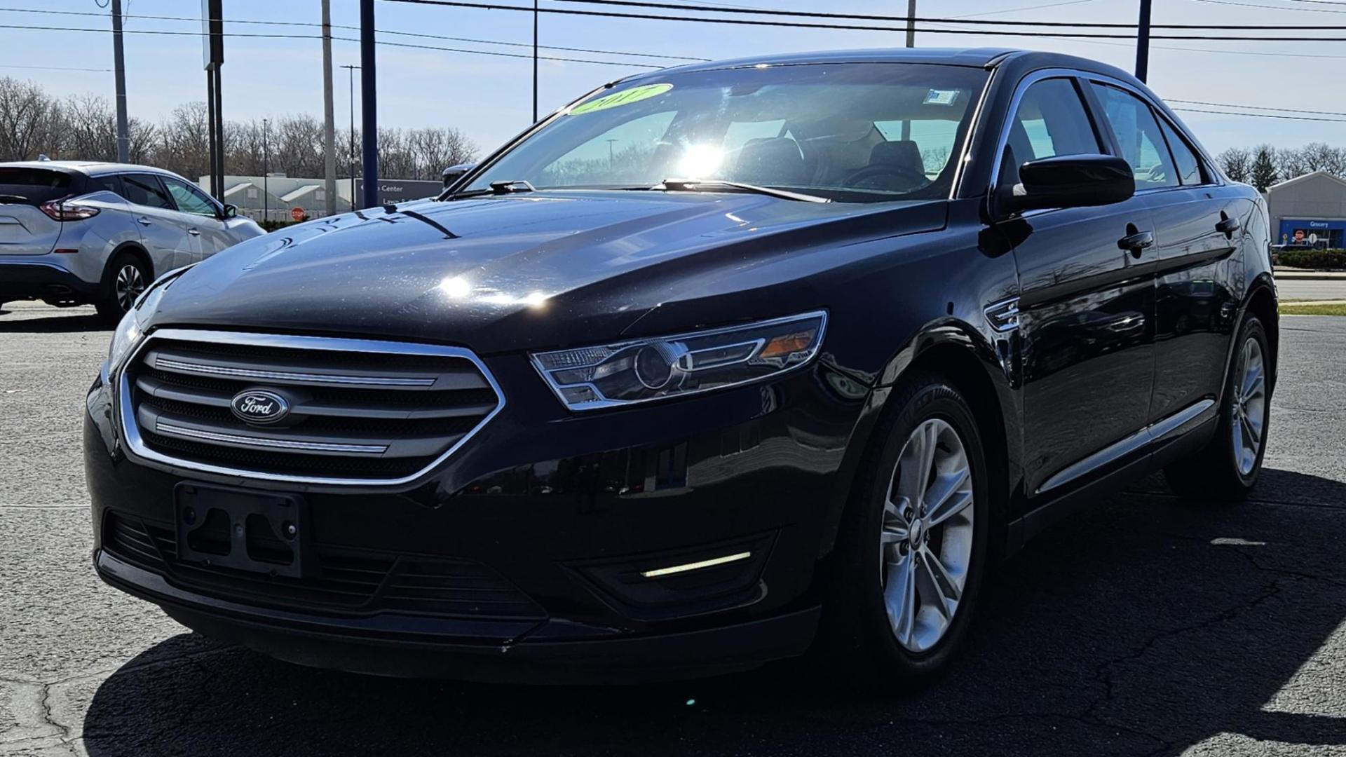2017 Ford TAURUS SEL (1FAHP2E8XHG) with an Other engine, located at 5744 Central Avenue, Toledo, OH, 43615, (419) 724-0130, 41.676781, -83.682137 - 2017 Ford TAURUS SEL - Photo#1