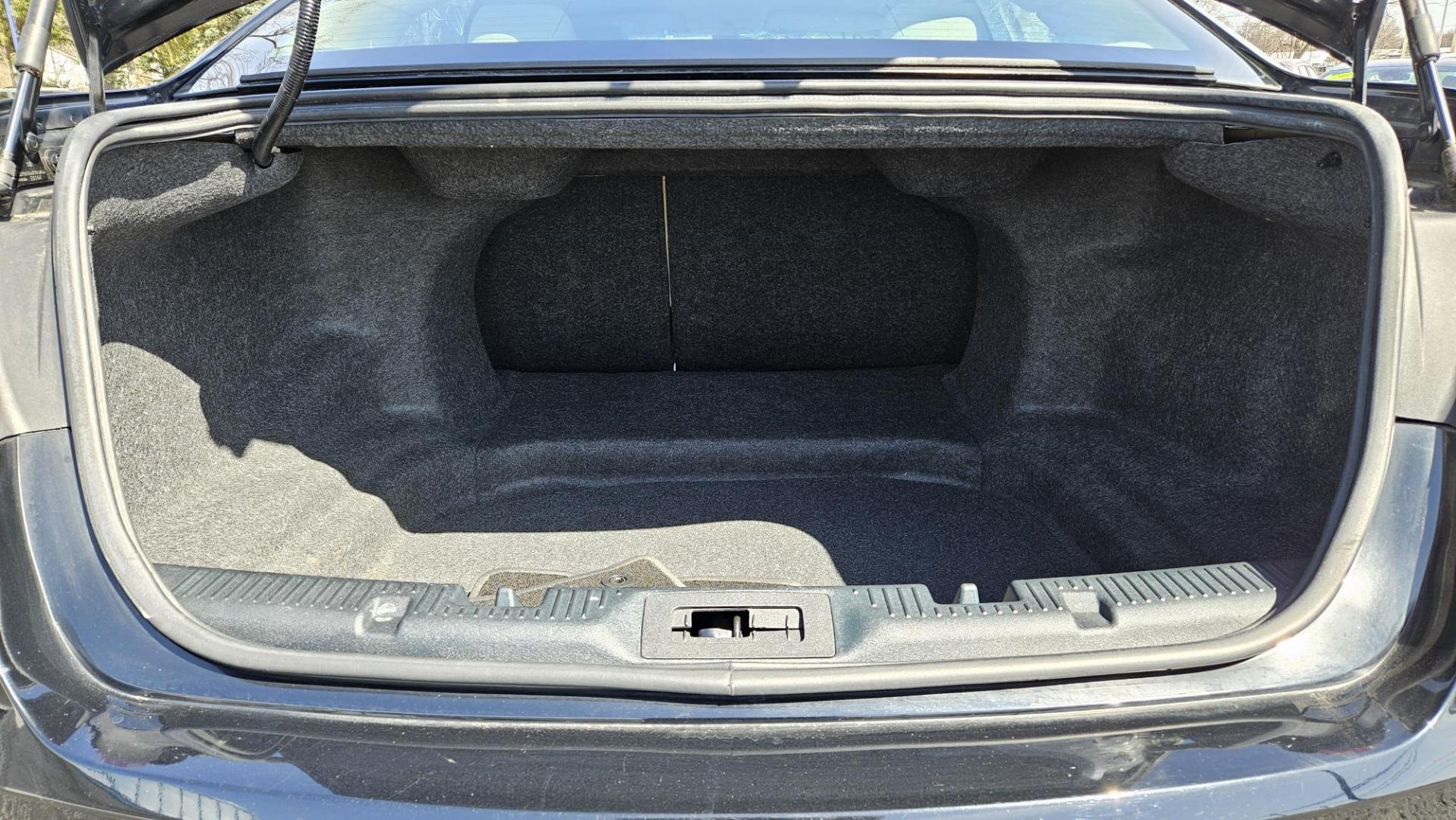 2017 Ford TAURUS SEL (1FAHP2E8XHG) with an Other engine, located at 5744 Central Avenue, Toledo, OH, 43615, (419) 724-0130, 41.676781, -83.682137 - 2017 Ford TAURUS SEL - Photo#10