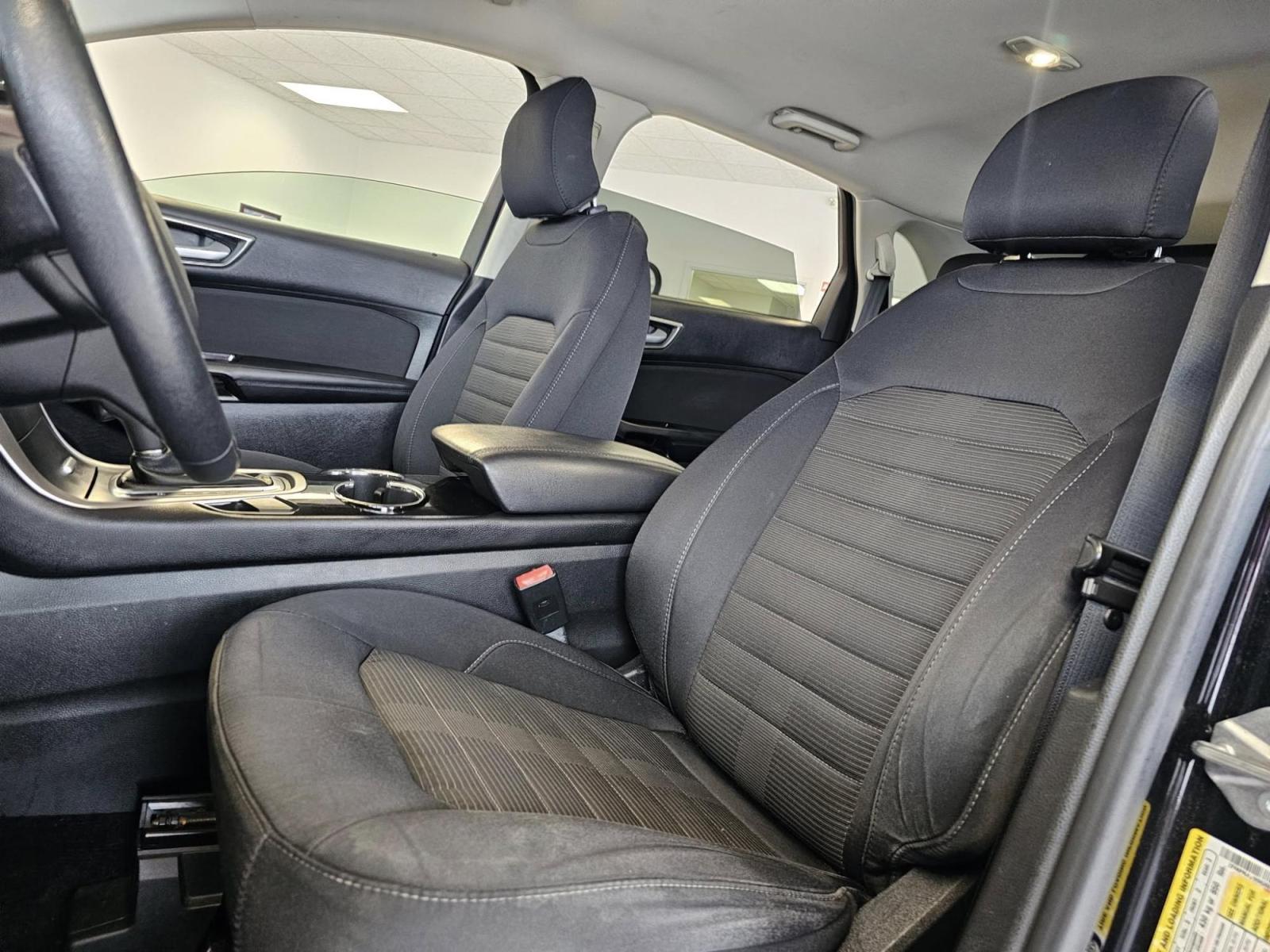 2016 /Black Ford Edge SEL AWD (2FMPK4J99GB) with an 2.0L L4 DOHC 16V engine, 6A transmission, located at 502 South Main Street, Columbia City, IN, 46725, (260) 244-4645, 41.151382, -85.490578 - 2016 Ford Edge SEL AWD - Photo#5