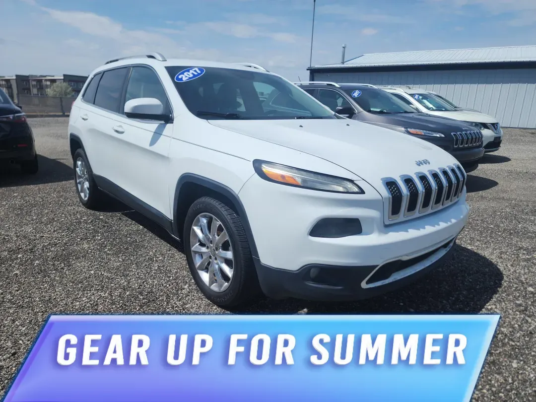 photo of 2017 Jeep CHEROKEE LIMITED 