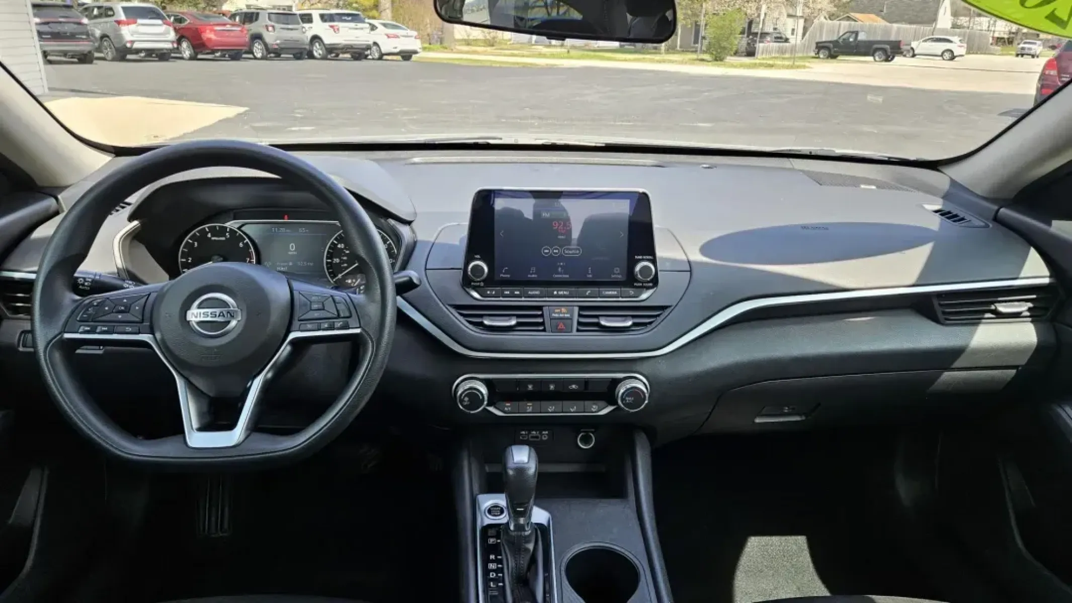2019 Nissan ALTIMA 2.5 S (1N4BL4BV4KC) with an Other engine, located at 5744 Central Avenue, Toledo, OH, 43615, (419) 724-0130, 41.676781, -83.682137 - ### Discover Your Next Adventure with the 2019 Nissan Altima 2.5 S<br /> <br /> Imagine cruising through the picturesque streets of downtown Bellingham, WA, or embarking on weekend getaways with friends, all while enjoying the comfort and reliability of a sedan designed to elevate your driving exper - Photo#5