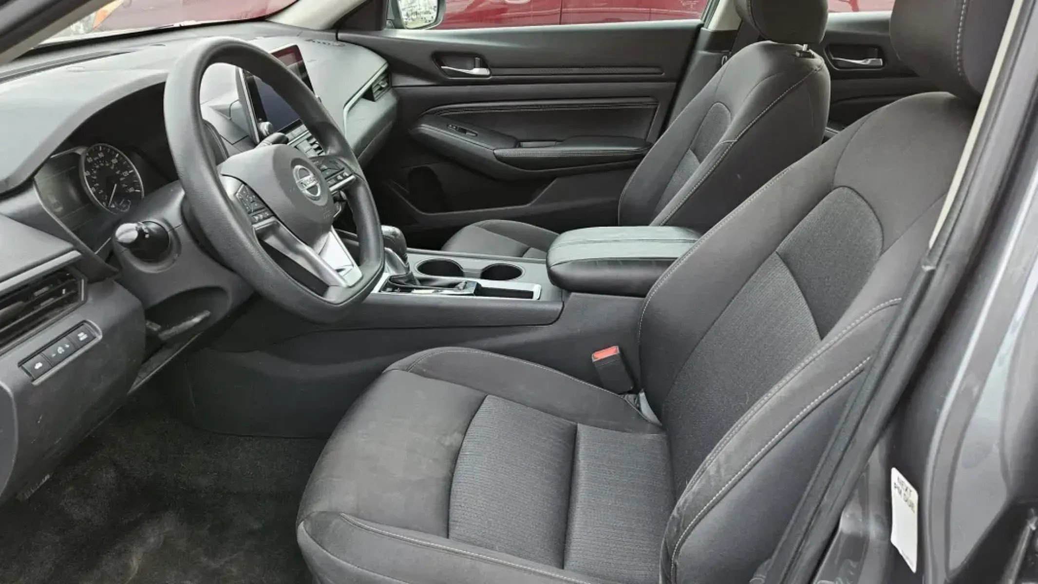 2019 Nissan ALTIMA 2.5 S (1N4BL4BV4KC) with an Other engine, located at 5744 Central Avenue, Toledo, OH, 43615, (419) 724-0130, 41.676781, -83.682137 - ### Discover Your Next Adventure with the 2019 Nissan Altima 2.5 S<br /> <br /> Imagine cruising through the picturesque streets of downtown Bellingham, WA, or embarking on weekend getaways with friends, all while enjoying the comfort and reliability of a sedan designed to elevate your driving exper - Photo#9