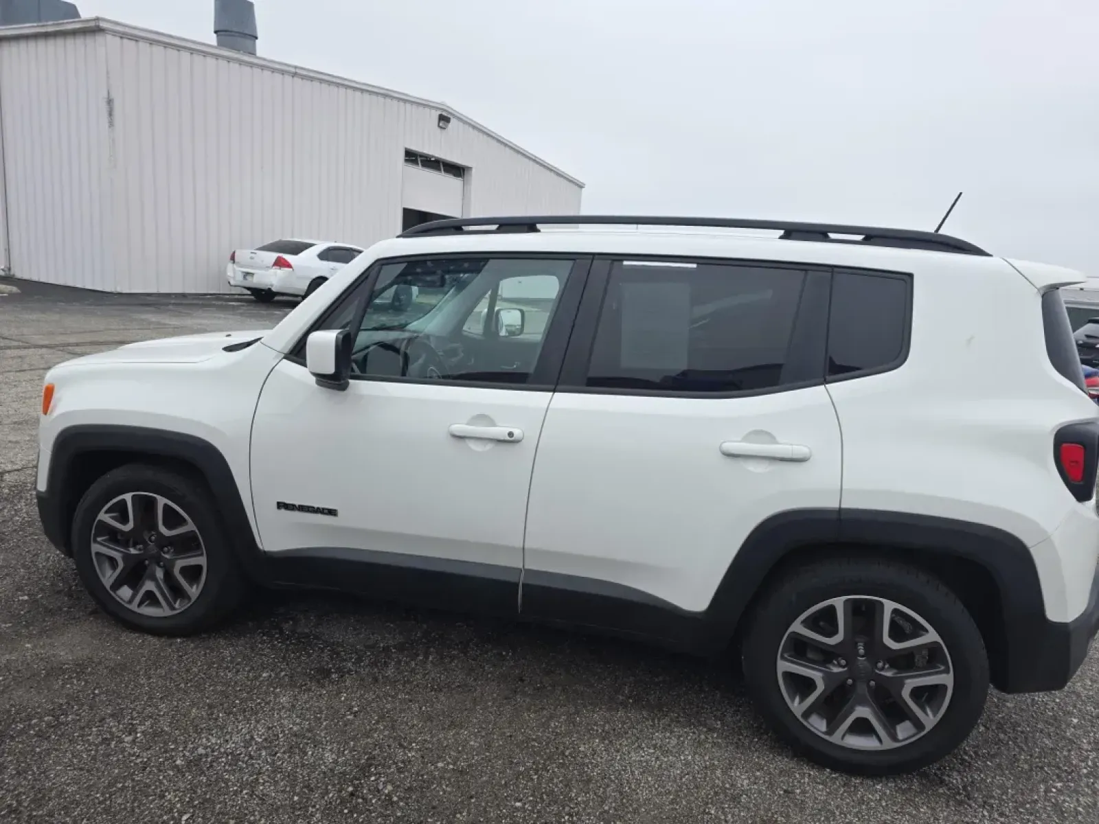 2017 Jeep RENEGADE LATITUDE (ZACCJABB9HP) with an Other engine, located at 15 Petro Dr, Warsaw, IN, 46582, (574) 306-0055, 41.273563, -85.857544 - 2017 Jeep RENEGADE LATITUDE - Photo#2