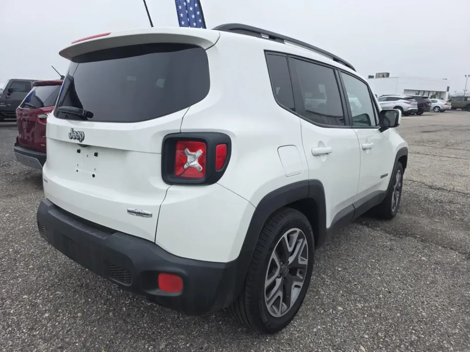 2017 Jeep RENEGADE LATITUDE (ZACCJABB9HP) with an Other engine, located at 15 Petro Dr, Warsaw, IN, 46582, (574) 306-0055, 41.273563, -85.857544 - 2017 Jeep RENEGADE LATITUDE - Photo#8