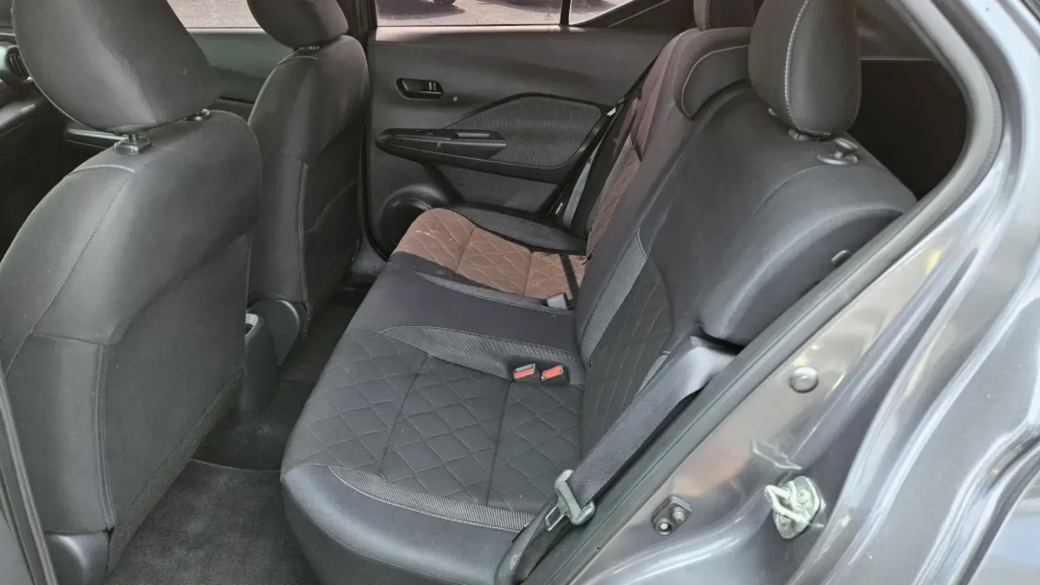2020 Nissan KICKS S (3N1CP5BV0LL) with an Other engine, located at 5744 Central Avenue, Toledo, OH, 43615, (419) 724-0130, 41.676781, -83.682137 - 2020 Nissan KICKS S - Photo#6