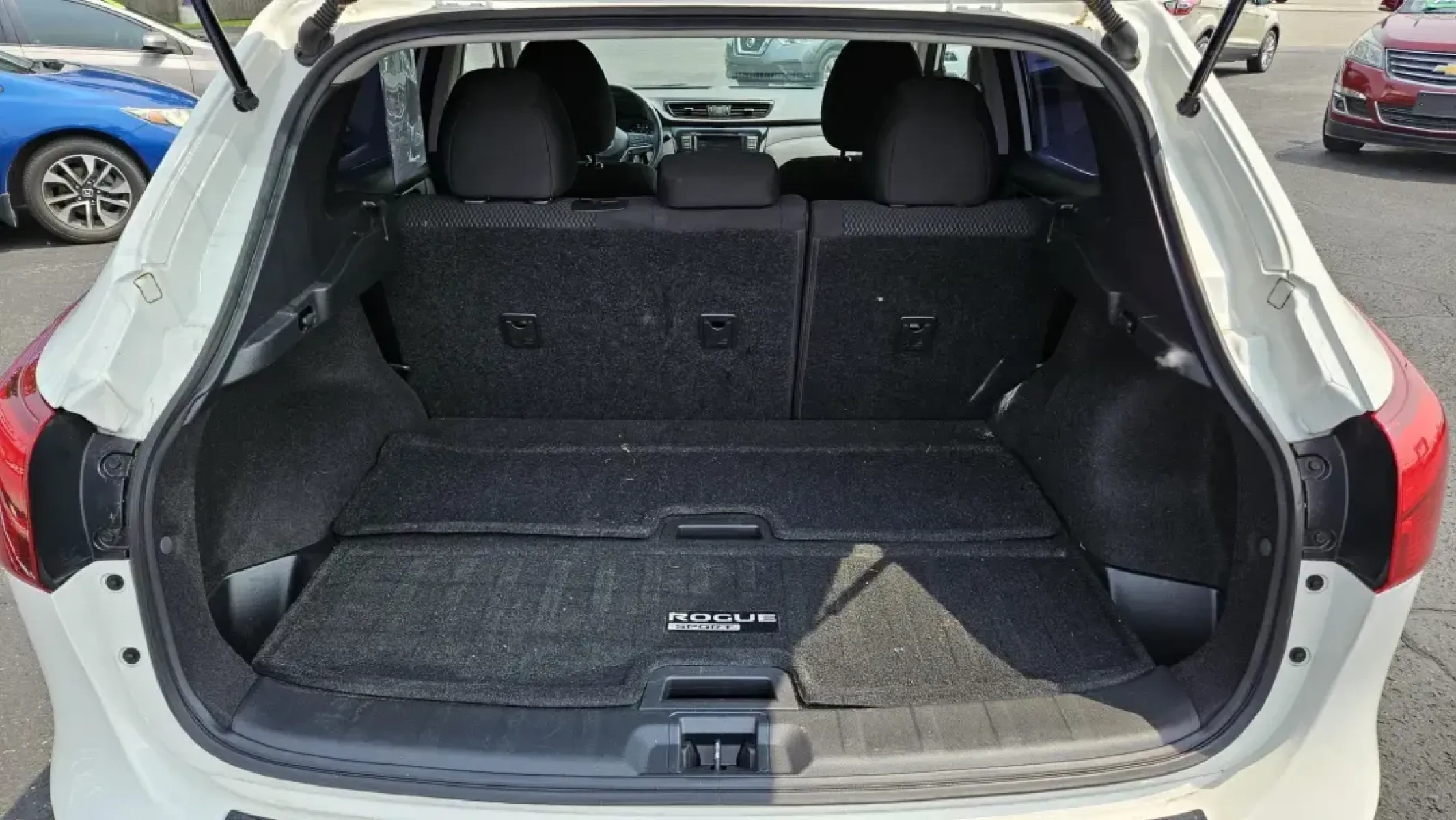 2019 Nissan Rogue (JN1BJ1CPXKW) with an Other engine, located at 5744 Central Avenue, Toledo, OH, 43615, (419) 724-0130, 41.676781, -83.682137 - **Adventure Awaits with the 2019 Nissan Rogue Sport SL Perfect for Your Next Journey!**<br /> <br /> Are you looking for a versatile and stylish SUV that can handle daily commutes, family outings, and spontaneous weekend adventures? Look no further than the 2019 Nissan Rogue Sport SL, available now - Photo#4