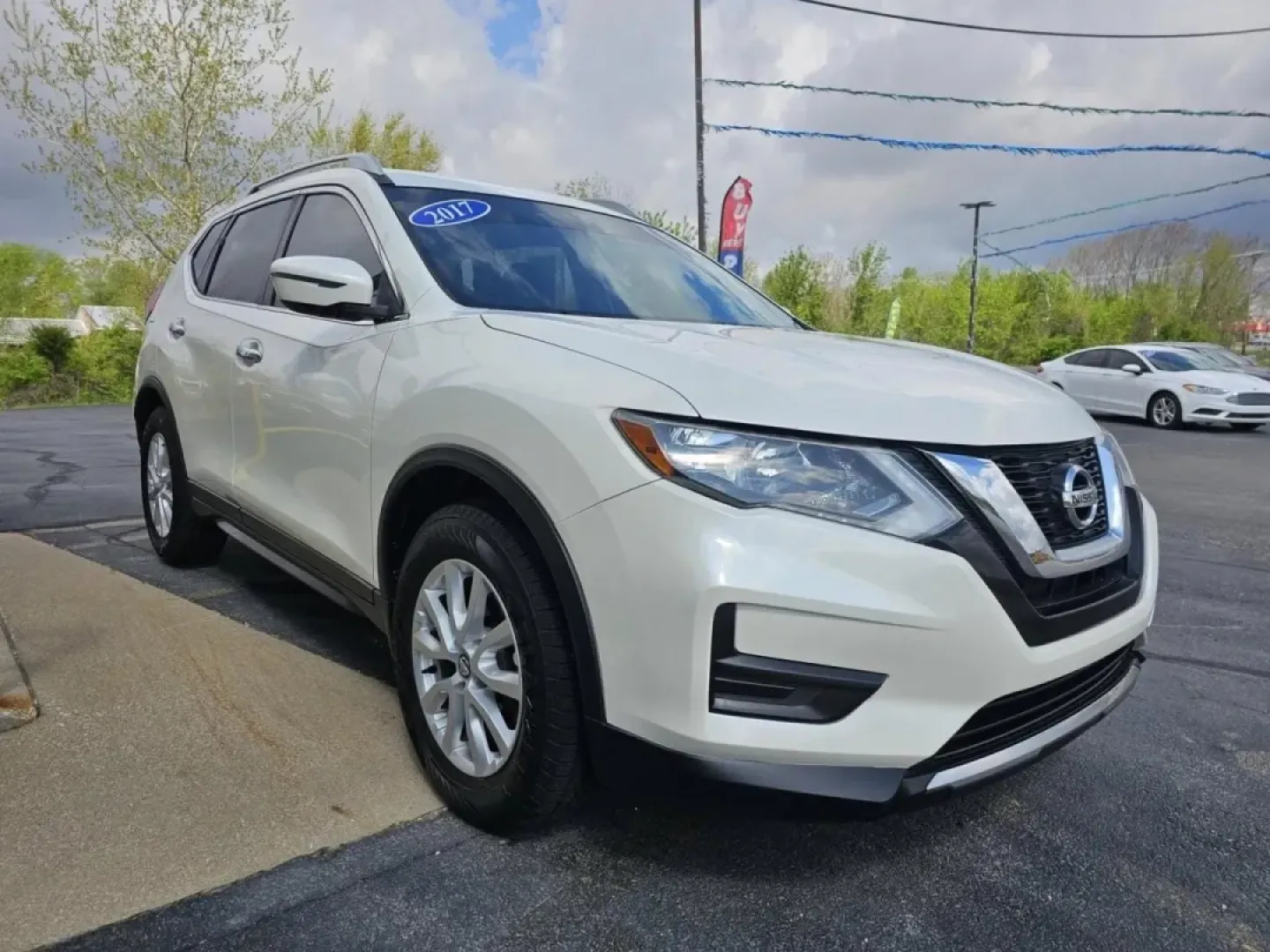 2017 Nissan Rogue (JN8AT2MT8HW) with an Other engine, located at 502 South Main Street, Columbia City, IN, 46725, (260) 244-4645, 41.151382, -85.490578 - ### Discover Your Next Adventure with the 2017 Nissan Rogue at Auto Credit!<br /> <br /> Are you in search of a reliable SUV that seamlessly fits into your active lifestyle? Look no further than this 2017 Nissan Rogue, available now at Auto Credit in Columbia City, Indiana. Whether you're navigating - Photo#1