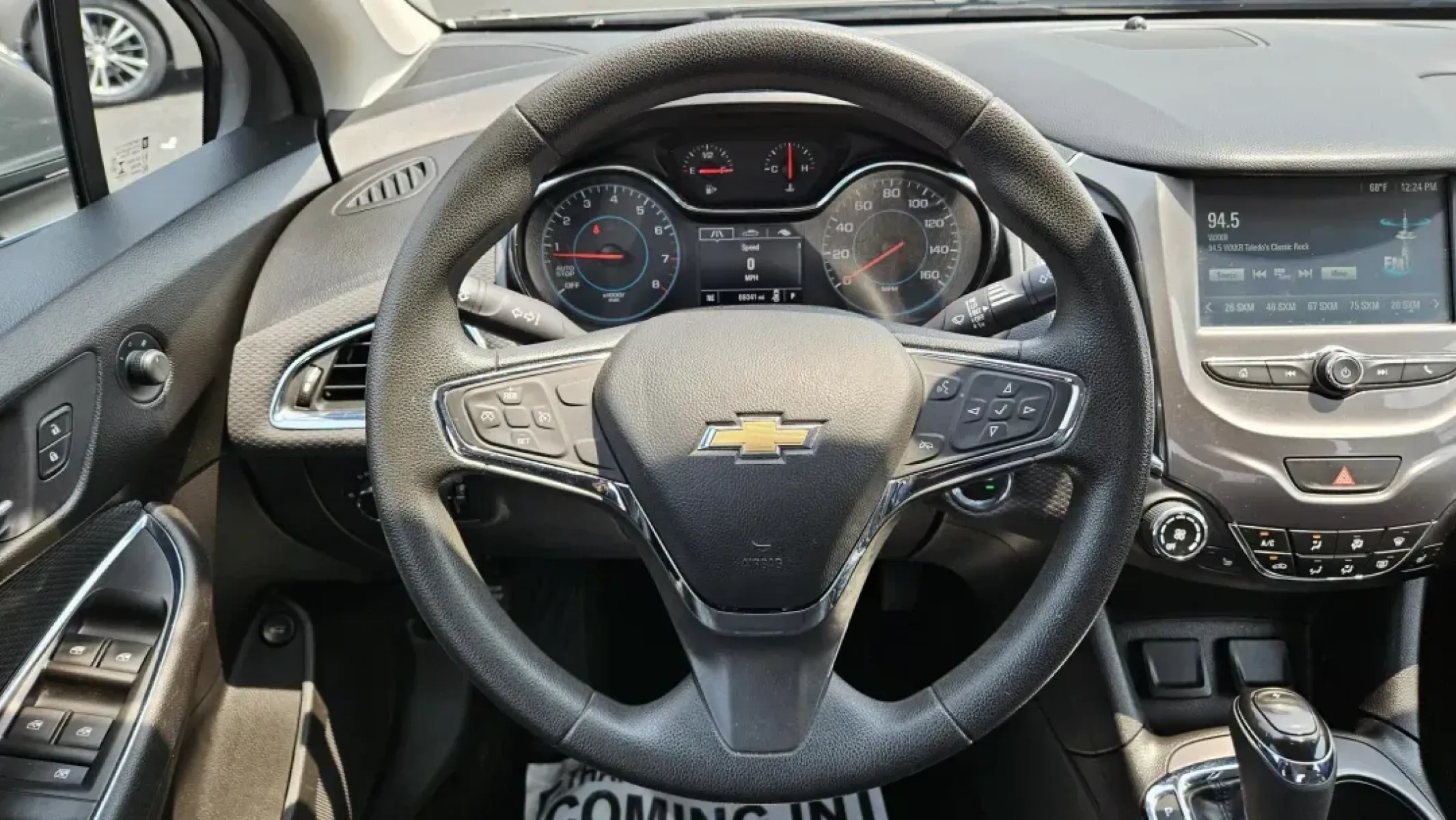 2017 Chevrolet CRUZE LT (1G1BE5SM6H7) with an Other engine, located at 5744 Central Avenue, Toledo, OH, 43615, (419) 724-0130, 41.676781, -83.682137 - **Discover Your Next Adventure with the 2017 Chevrolet CRUZE LT Perfect for Daily Drives and Weekend Getaways!**<br /> <br /> Are you on the hunt for a reliable, stylish car that comfortably fits your lifestyle? Look no further than this 2017 Chevrolet CRUZE LT, the ideal choice for commuters and w - Photo#6