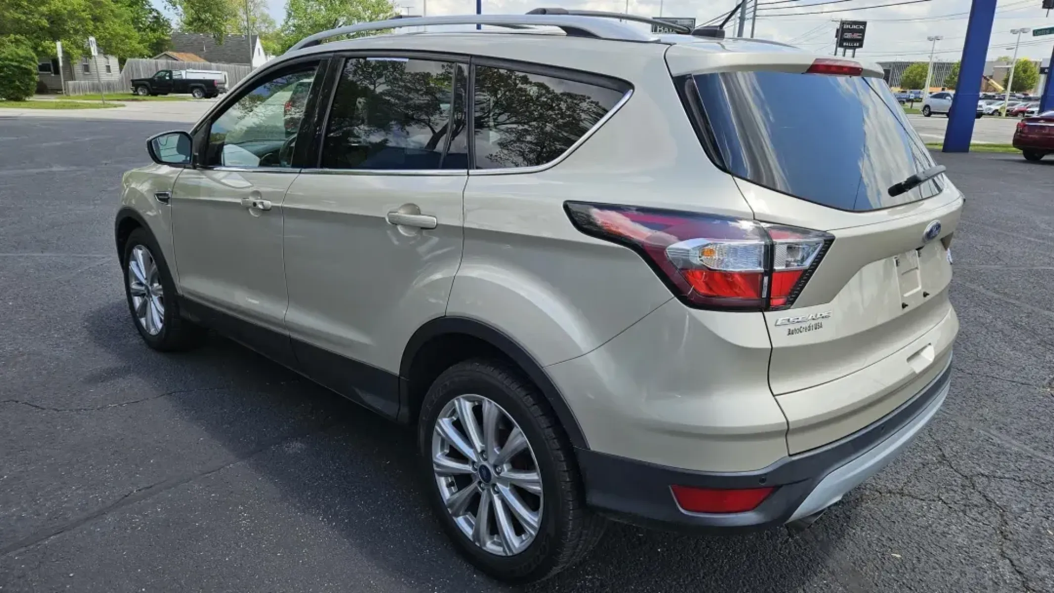 2017 Ford Escape (1FMCU0J95HU) with an Other engine, located at 5744 Central Avenue, Toledo, OH, 43615, (419) 724-0130, 41.676781, -83.682137 - **Discover Your Next Adventure with the 2017 Ford Escape Titanium at Auto Credit!**<br /> <br /> Are you ready to elevate your lifestyle with a vehicle that's as versatile as your ambitions? Whether you're embarking on weekend getaways, navigating daily commutes, or seeking a reliable family SUV, th - Photo#2