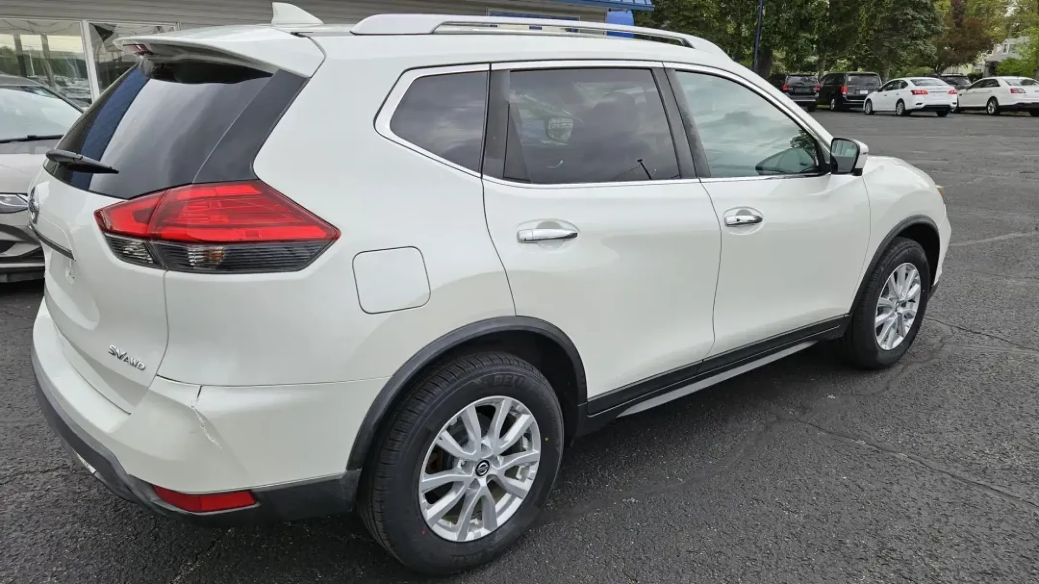 2017 Nissan Rogue (KNMAT2MV7HP) with an Other engine, located at 5744 Central Avenue, Toledo, OH, 43615, (419) 724-0130, 41.676781, -83.682137 - **Discover Your Next Adventure with the 2017 Nissan Rogue Perfect for Growing Families and Weekend Getaways!**<br /> <br /> Are you looking for a reliable, spacious, and comfortable SUV to accommodate your busy lifestyle? Look no further! This 2017 Nissan Rogue, available at Auto Credit in Toledo, - Photo#3