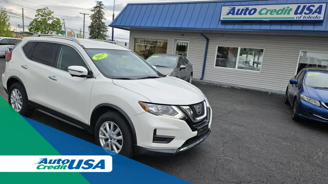 photo of 2017 Nissan ROGUE S; SL; SV 