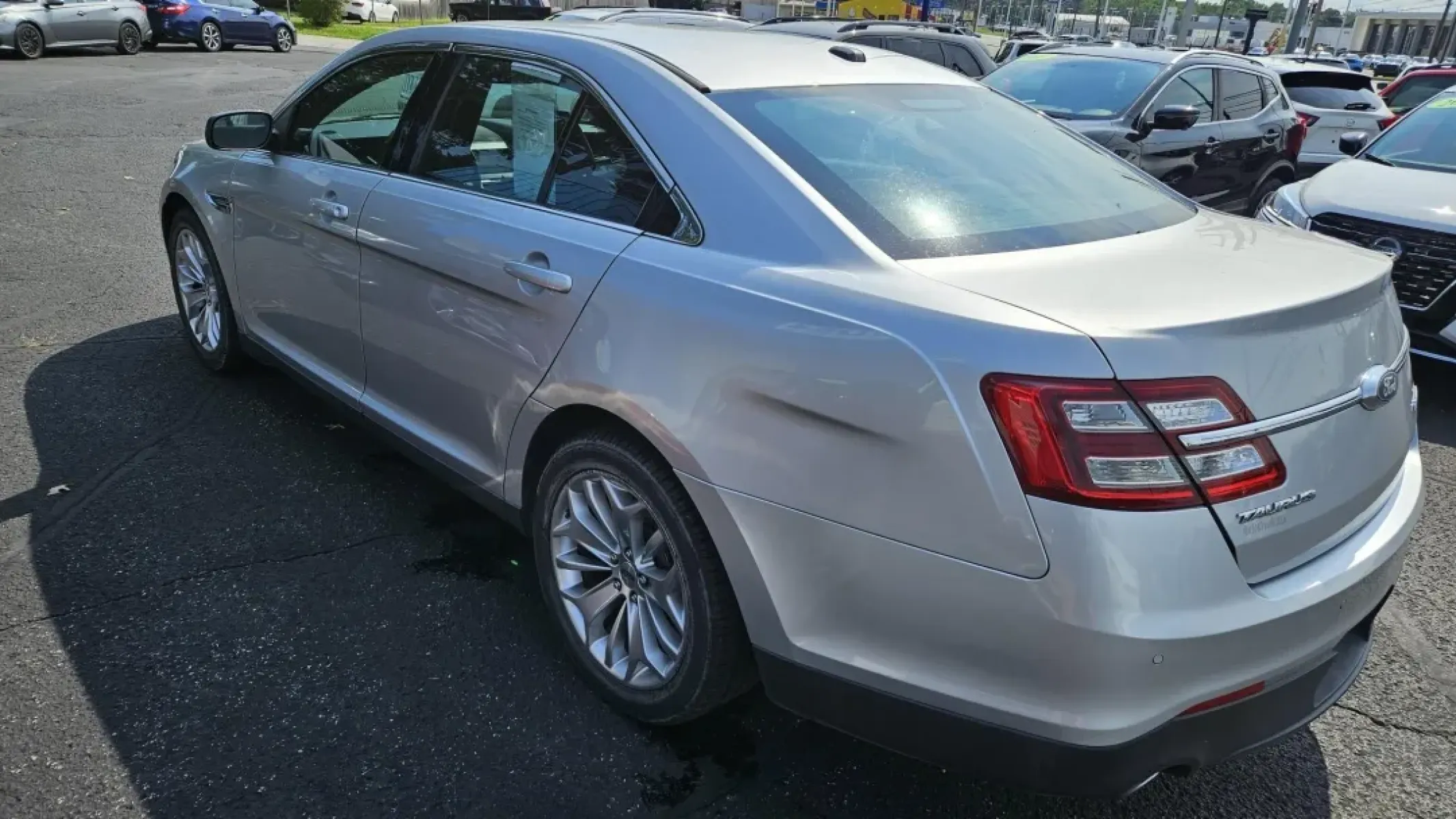 2019 Ford TAURUS LIMITED (1FAHP2F82KG) with an Other engine, located at 5744 Central Avenue, Toledo, OH, 43615, (419) 724-0130, 41.676781, -83.682137 - Discover the perfect blend of style, comfort, and reliability with this stunning 2019 Ford Taurus Limited, available now at Auto Credit in Toledo, Ohio. Whether you're commuting to work, taking the kids to school, or planning a weekend getaway, this sedan is designed to enhance your driving experien - Photo#2