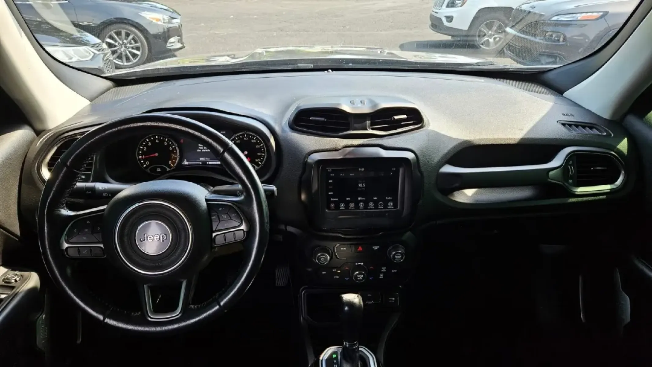 2018 Jeep Renegade (ZACCJADB7JP) with an Other engine, located at 5744 Central Avenue, Toledo, OH, 43615, (419) 724-0130, 41.676781, -83.682137 - Are you ready to elevate your weekend adventures or tackle daily commutes with confidence? Look no further! This 2018 Jeep Renegade Limited is not just a vehicle; it's your ticket to a lifestyle filled with exploration and comfort. With its robust SUV body and sleek gray exterior, this Renegade is p - Photo#7