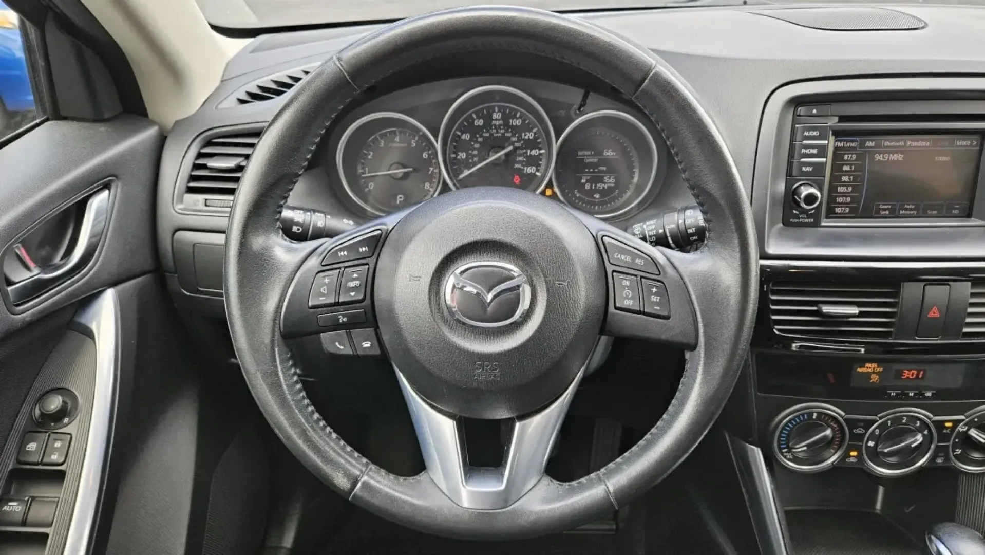 2015 Mazda CX-5 TOURING (JM3KE2CY0F0) with an Other engine, located at 5744 Central Avenue, Toledo, OH, 43615, (419) 724-0130, 41.676781, -83.682137 - **Discover Your Adventure with the 2015 Mazda CX-5 Touring at Auto Credit in Toledo, OH!**<br /> <br /> Are you ready to elevate your family outings or weekend adventures? The 2015 Mazda CX-5 Touring is the perfect blend of versatility and comfort, designed to meet the needs of today's active lifest - Photo#9