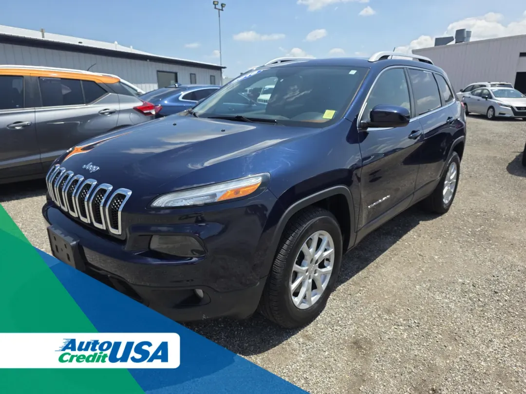 photo of 2016 Jeep CHEROKEE LATITUDE 