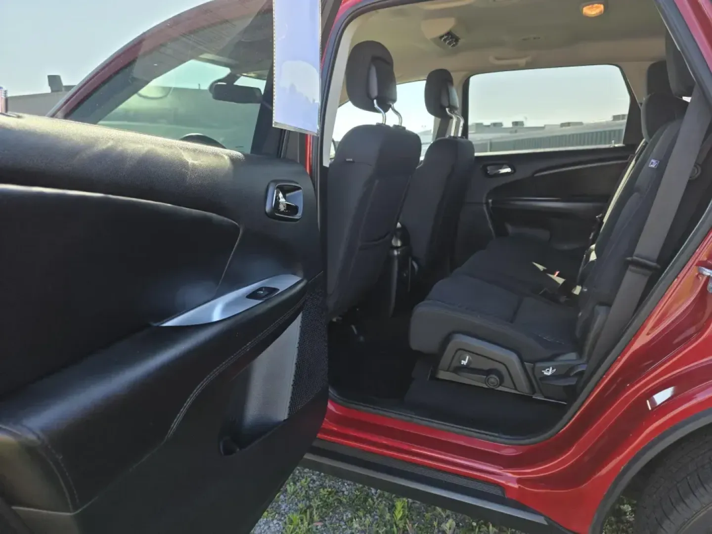 2018 Dodge Journey (3C4PDCAB0JT) with an Other engine, located at 15 Petro Dr, Warsaw, IN, 46582, (574) 306-0055, 41.273563, -85.857544 - **Unleash Your Adventure with the 2018 Dodge Journey SE at Auto Credit in Warsaw, IN!**<br /> <br /> Are you searching for a vehicle that effortlessly combines style, space, and versatility? The 2018 Dodge Journey SE is the perfect companion for weekend getaways, family road trips, and daily commute - Photo#5