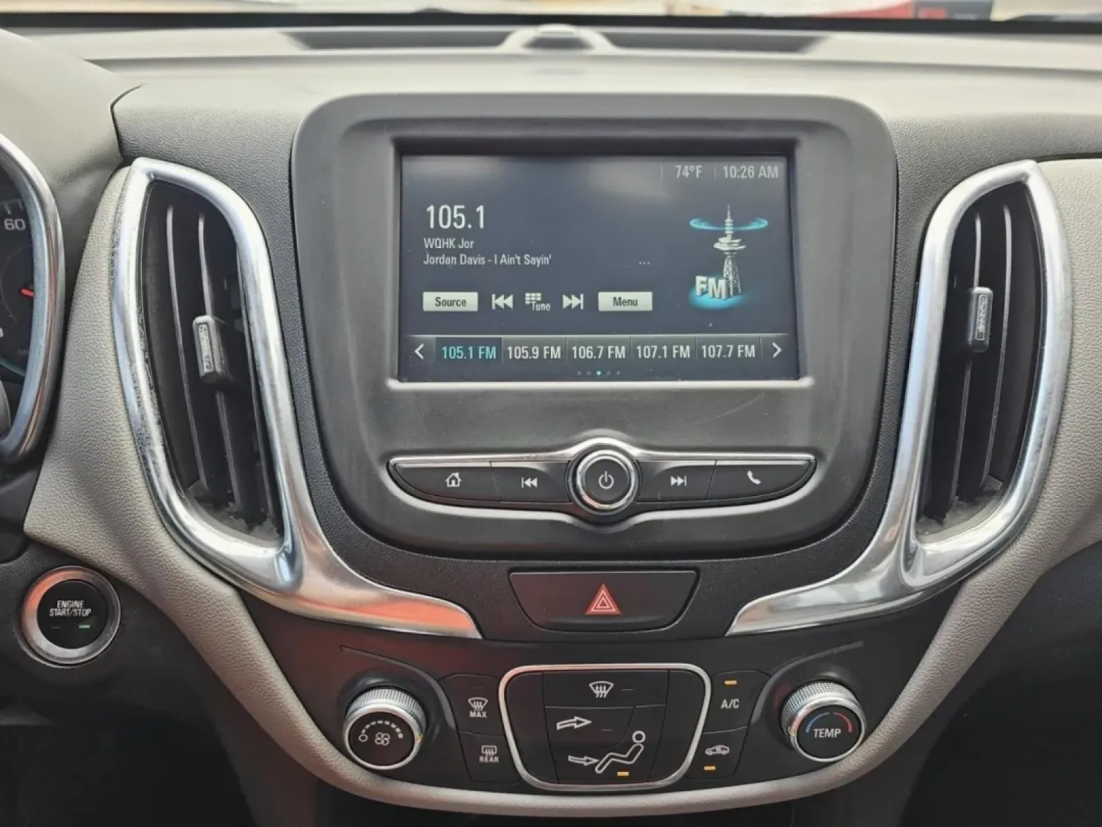 2018 Chevrolet EQUINOX (3GNAXJEV3JS) with an Other engine, located at 502 South Main Street, Columbia City, IN, 46725, (260) 244-4645, 41.151382, -85.490578 - **Unleash Your Adventures with the 2018 Chevrolet Equinox at Auto Credit!**<br /> <br /> Are you searching for the perfect vehicle to elevate your daily commute or weekend getaways? Look no further! This stunning 2018 Chevrolet Equinox, available now at Auto Credit in Columbia City, Indiana, is desi - Photo#4