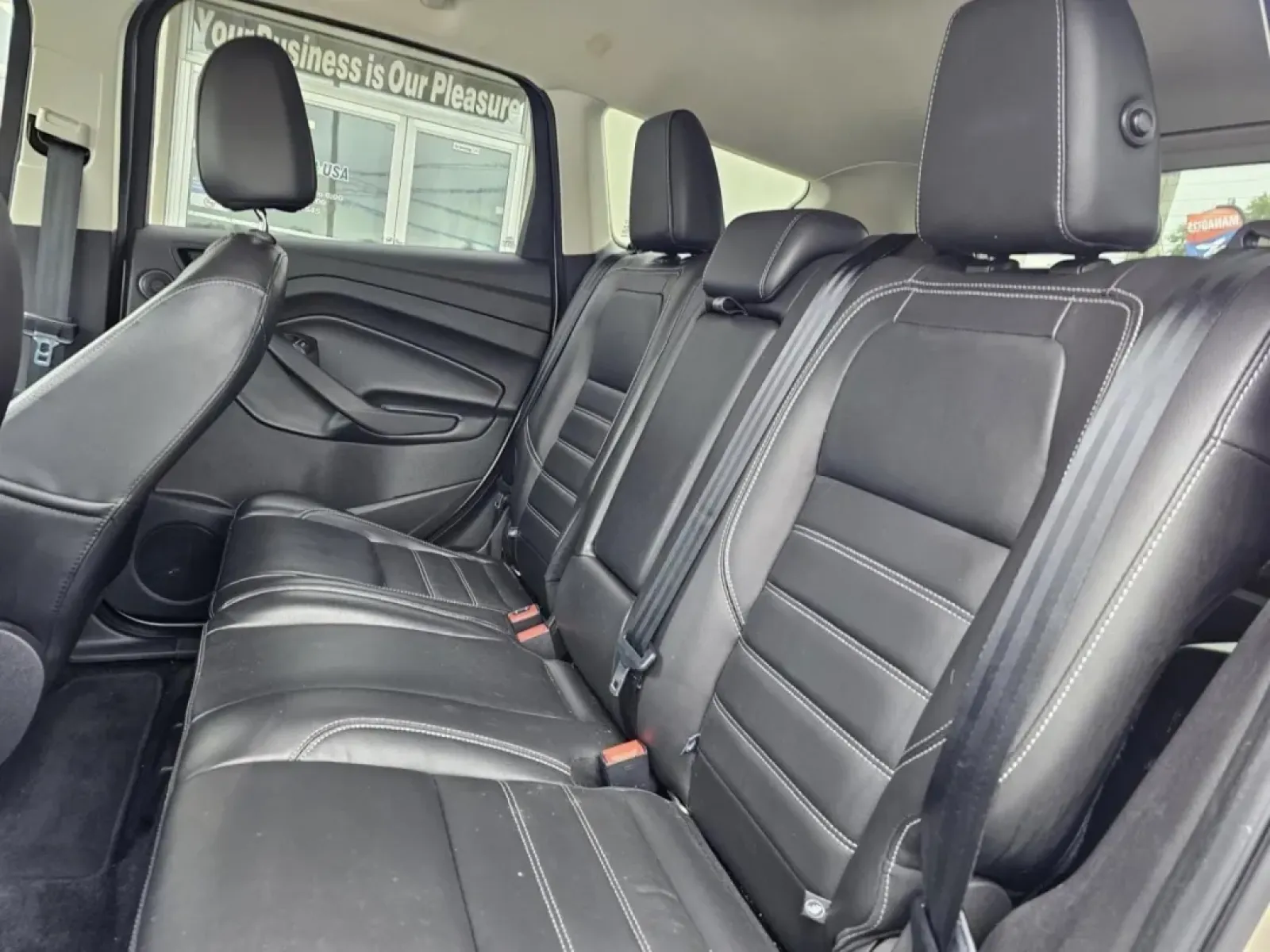 2017 Ford Escape (1FMCU0JD9HU) with an Other engine, located at 502 South Main Street, Columbia City, IN, 46725, (260) 244-4645, 41.151382, -85.490578 - **Discover Your Next Adventure with the 2017 Ford Escape Titanium at Auto Credit!**<br /> <br /> Are you ready to elevate your driving experience? Whether you're embarking on family road trips, commuting to work, or simply running errands around Columbia City, the 2017 Ford Escape Titanium is design - Photo#3