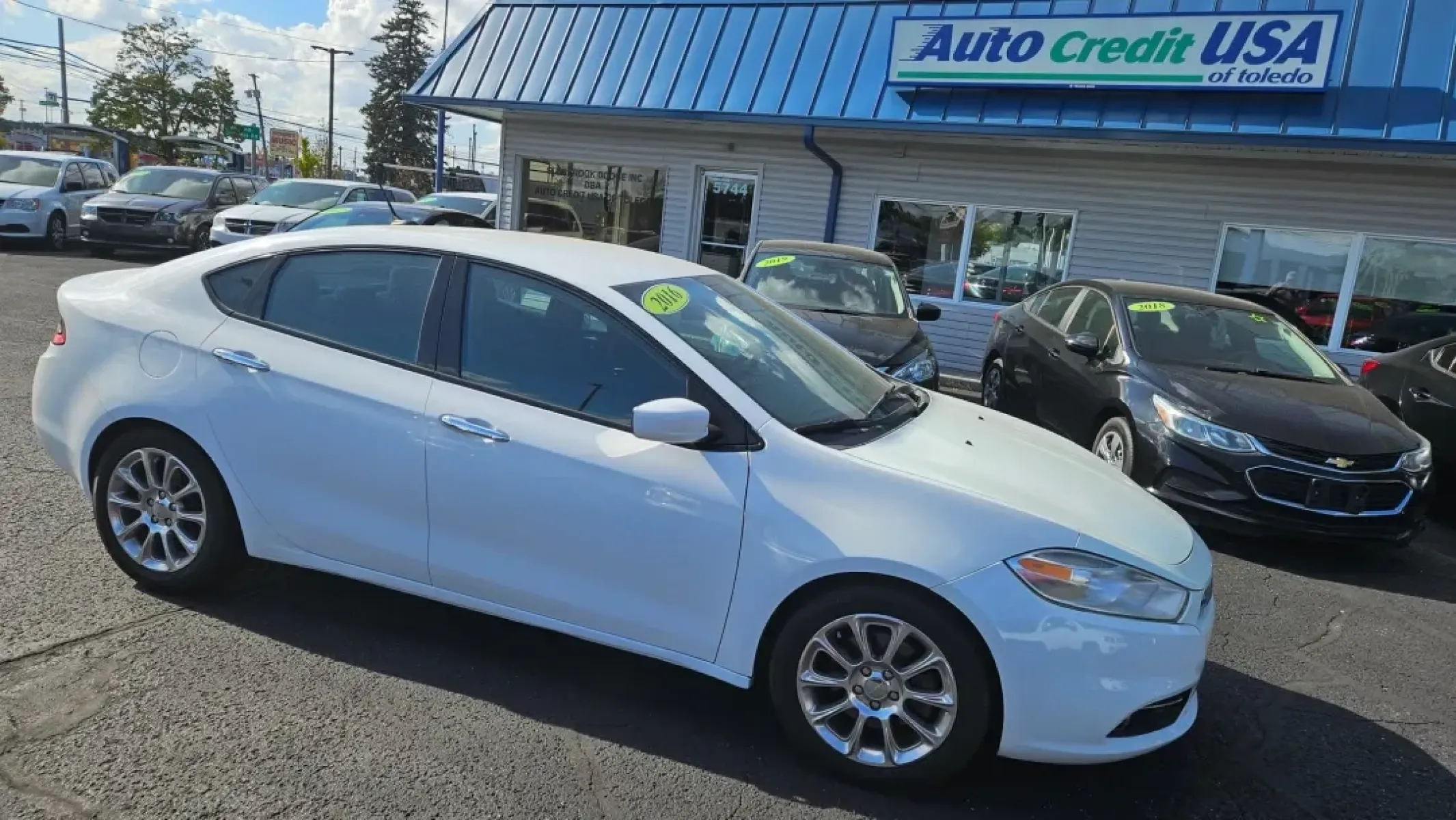 2016 Dodge Dart (1C3CDFFA1GD) with an Other engine, located at 5744 Central Avenue, Toledo, OH, 43615, (419) 724-0130, 41.676781, -83.682137 - Are you ready to elevate your daily commute or weekend adventures? Look no further than this stylish 2016 Dodge Dart SXT Sport, available right here at Auto Credit in Toledo, Ohio. Whether you're a budget-conscious buyer, a growing family, or simply someone who appreciates a reliable and sporty seda - Photo#1