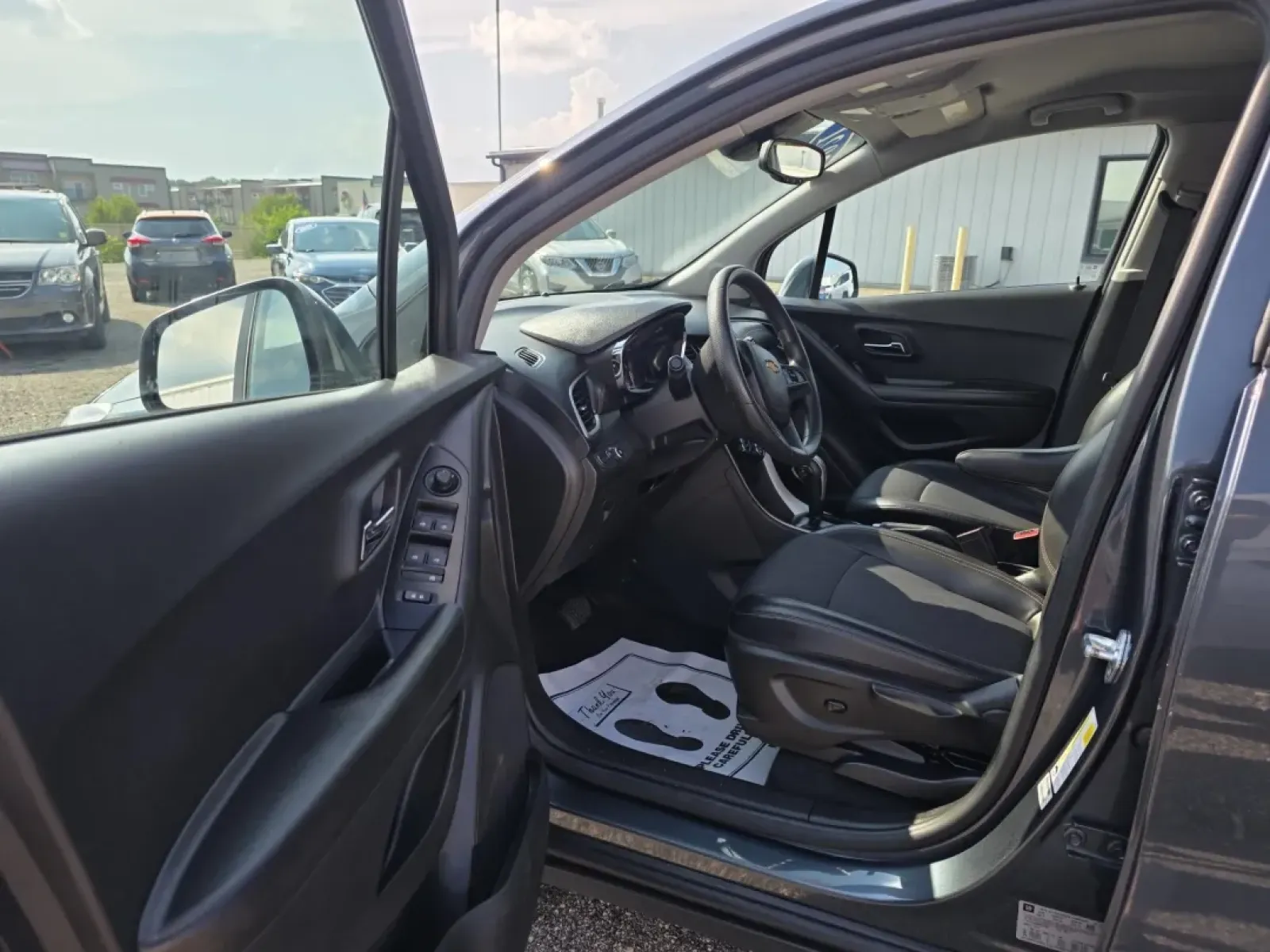 2021 Chevrolet TRAX 1LT (KL7CJLSB6MB) with an Other engine, located at 15 Petro Dr, Warsaw, IN, 46582, (574) 306-0055, 41.273563, -85.857544 - Discover your next adventure with the versatile 2021 Chevrolet Trax 1LT, perfect for growing families, daily commutes, or weekend getaways. This stylish blue-grey wagon combines practicality with modern features, making it an ideal choice for those who crave both functionality and comfort. Visit Aut - Photo#2